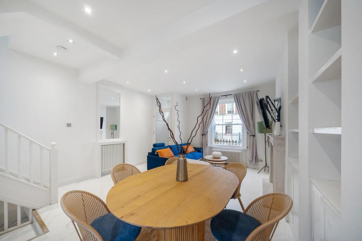 New Stylish 3-bed Pimlico House Near Big Ben Hébergement de vacances *