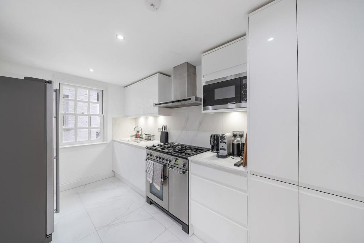 Hébergement de vacances New Stylish 3-bed Pimlico House Near Big Ben *