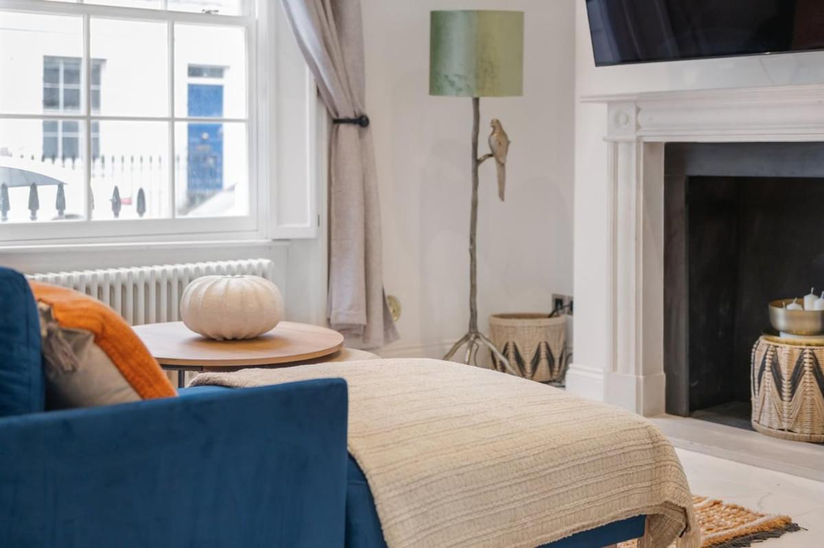 New Stylish 3-bed Pimlico House Near Big Ben Hébergement de vacances *