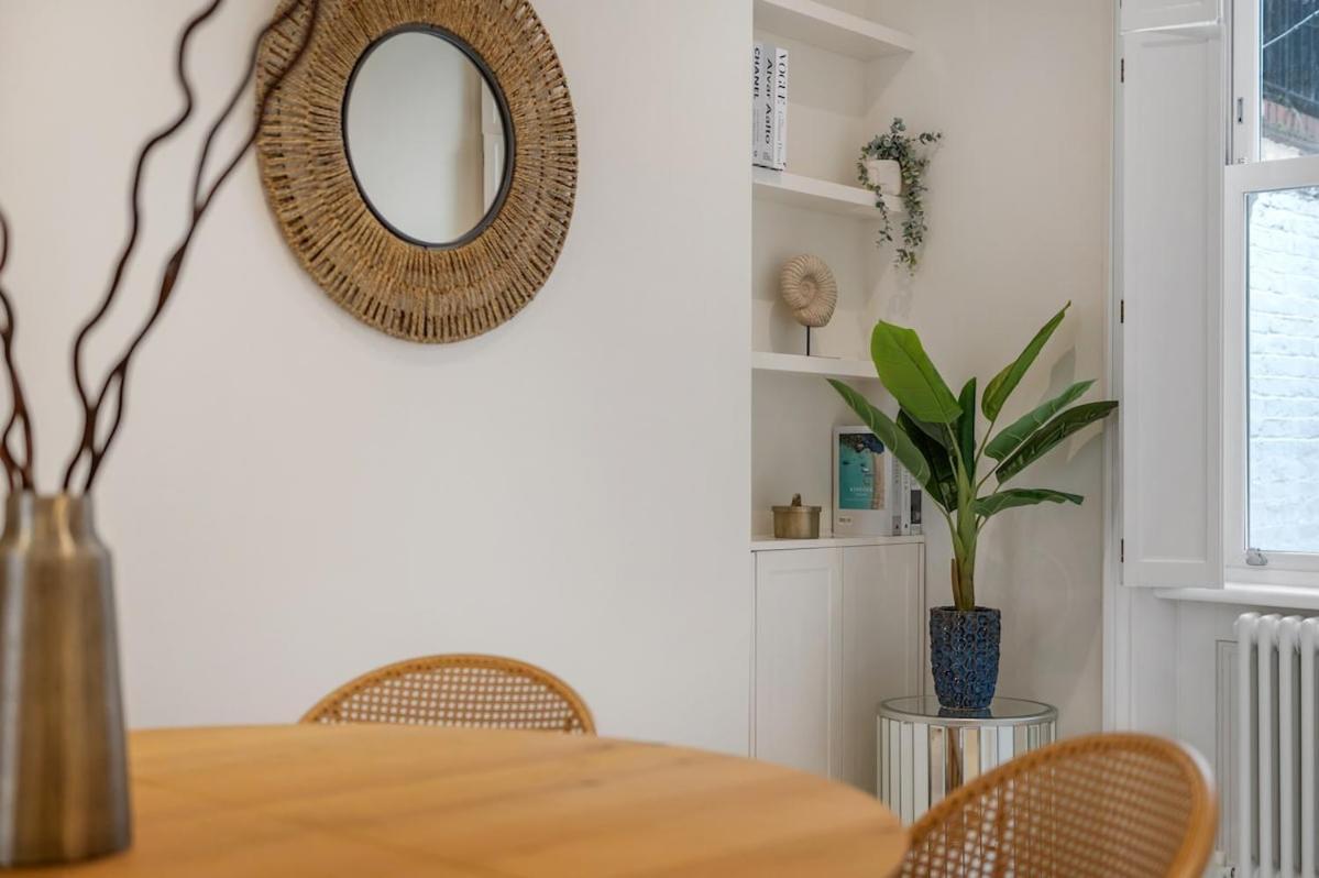 Hébergement de vacances New Stylish 3-bed Pimlico House Near Big Ben *