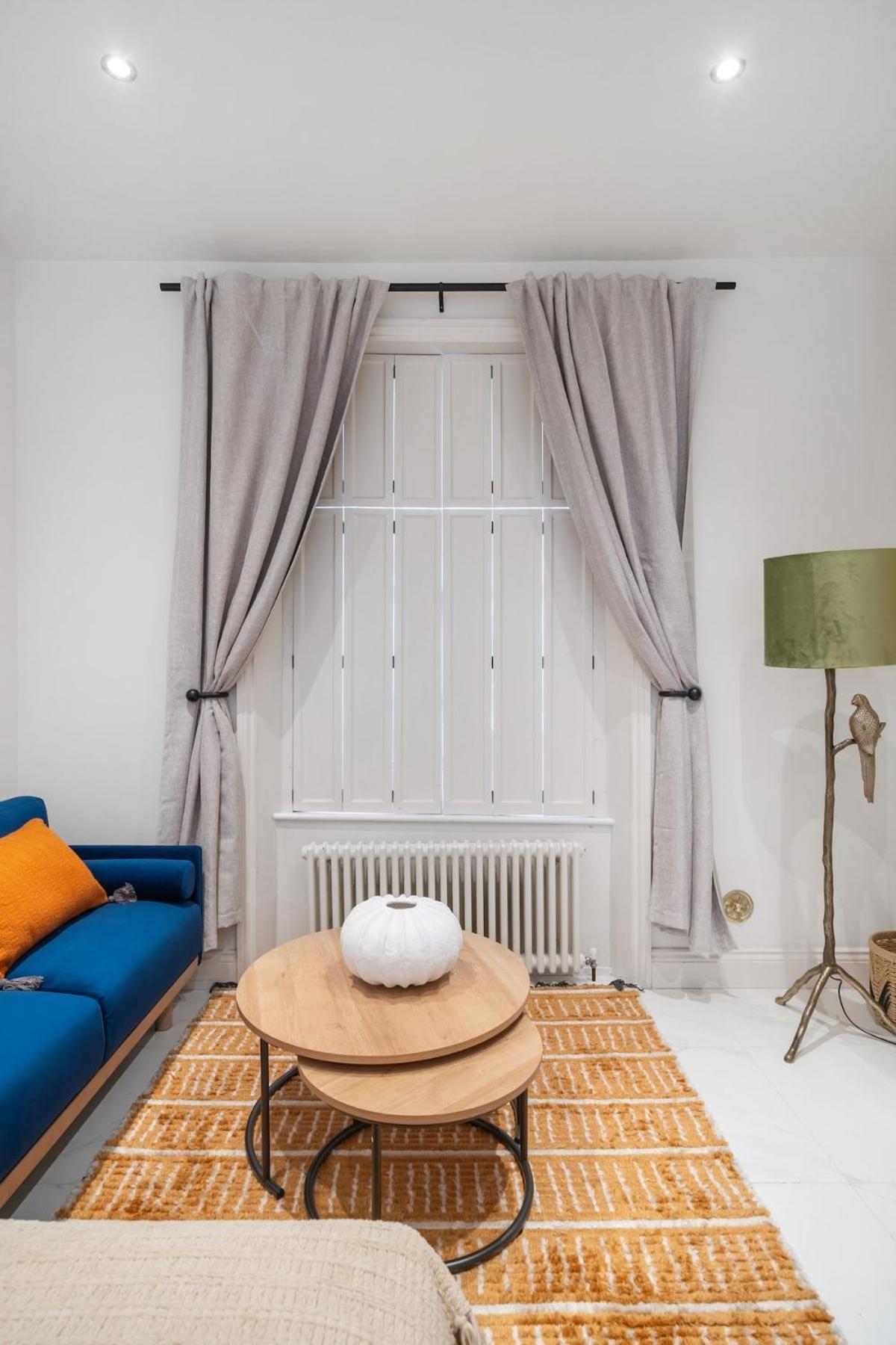 New Stylish 3-bed Pimlico House Near Big Ben Hébergement de vacances