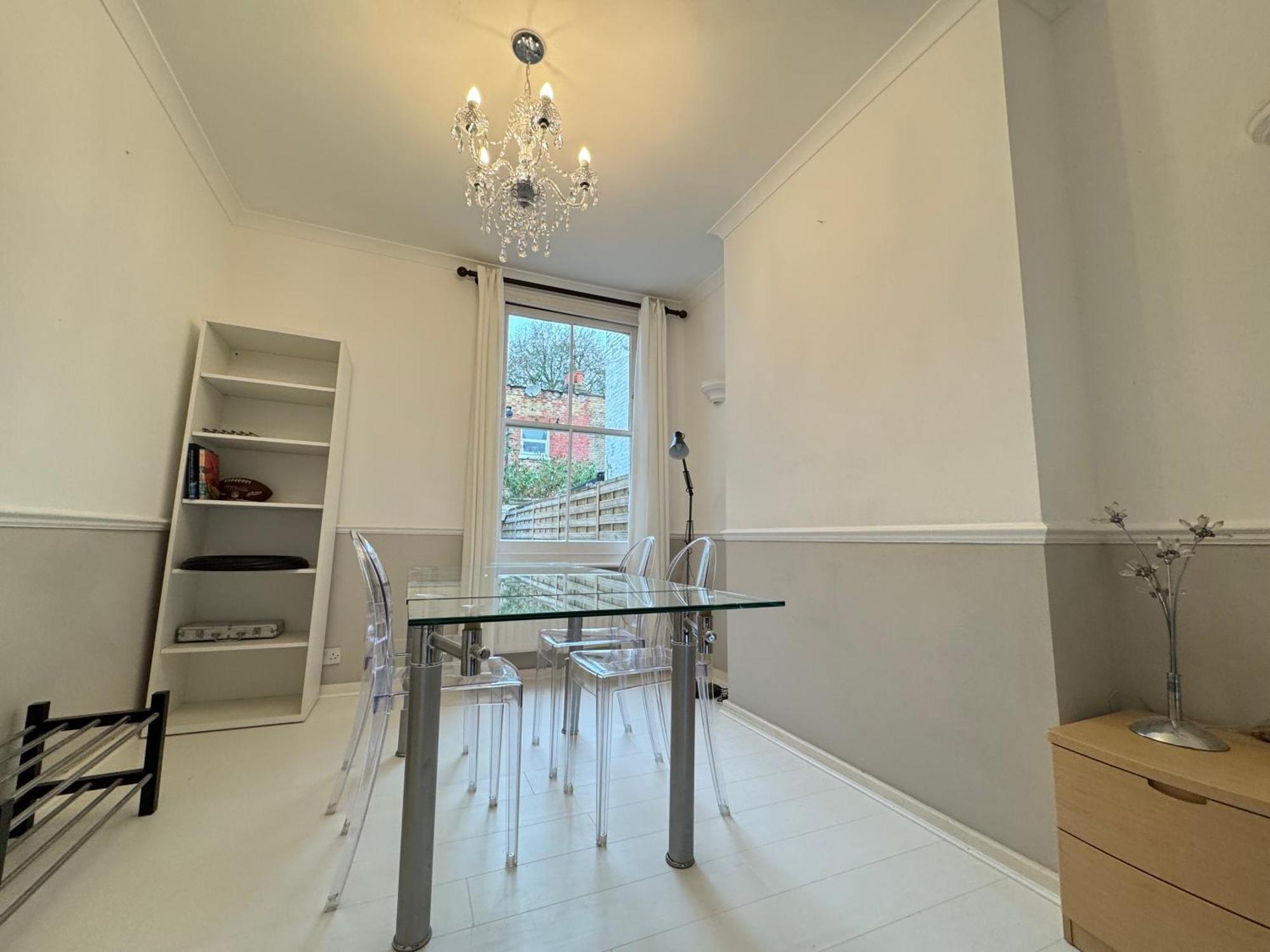 Inviting 4bd With Roof Terrace Nine Elms Londres