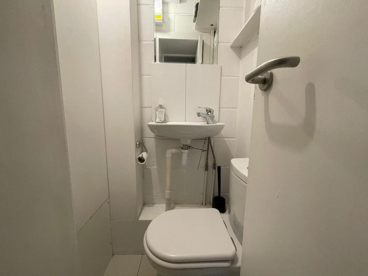 2 Bed Overlooking The Marina, Tower Bridge! Hébergement de vacances