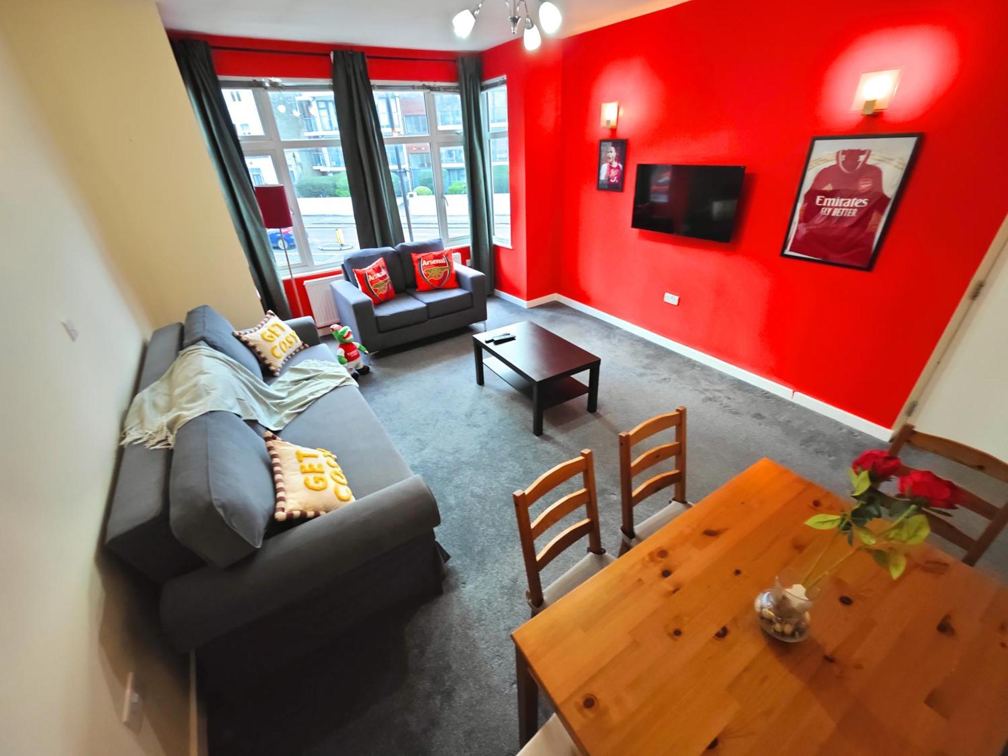 Bright And Spacious 2-bedroom Flat Near Emirates Stadium Appartement Londen