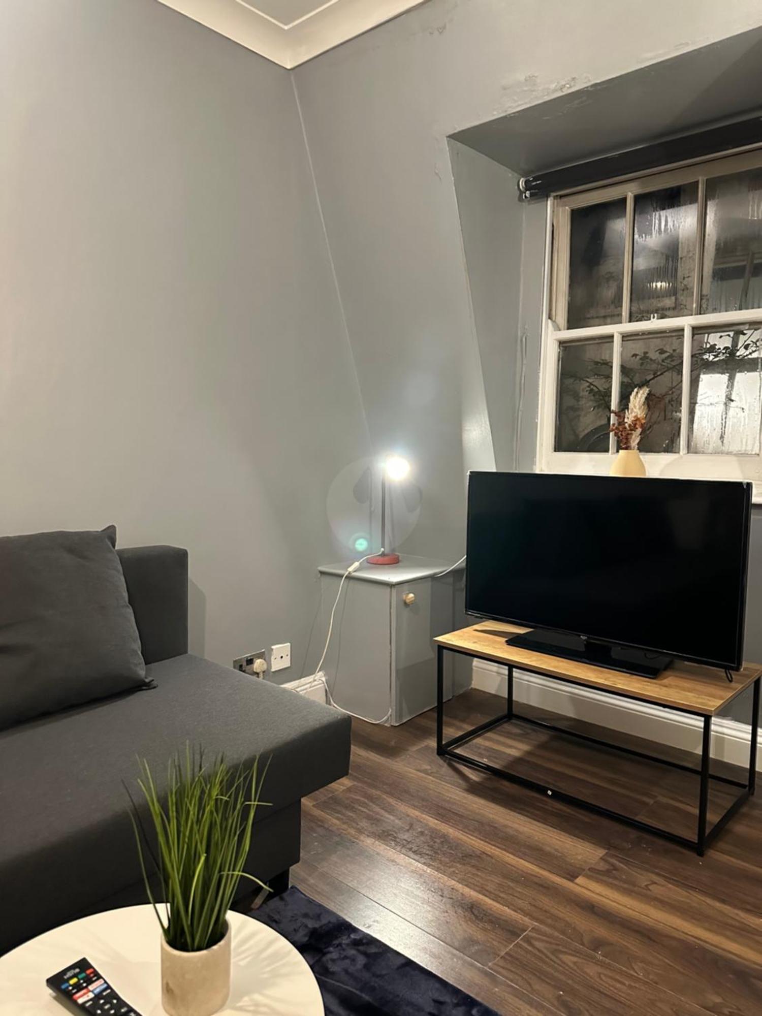 Appartement Charming 1 Bedroom Flat With Living In Kings Cross, St Pancras No Lift *