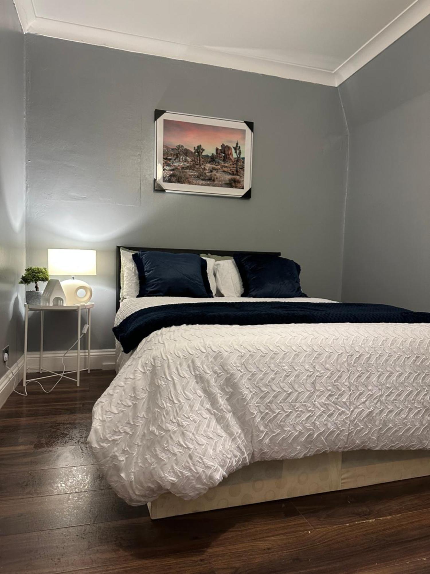 Charming 1 Bedroom Flat With Living In Kings Cross, St Pancras No Lift Appartement *