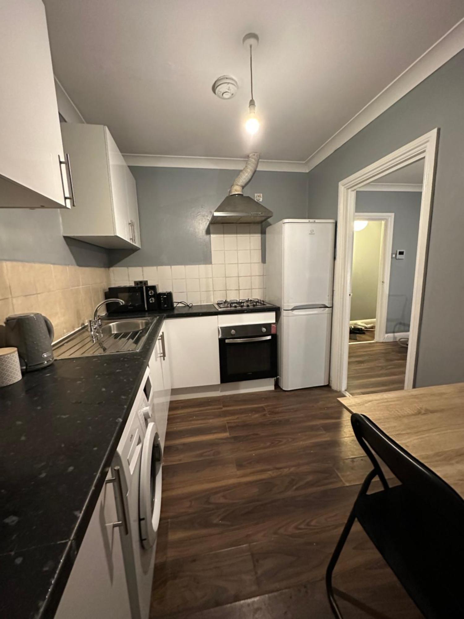 Charming 1 Bedroom Flat With Living In Kings Cross, St Pancras No Lift Appartement