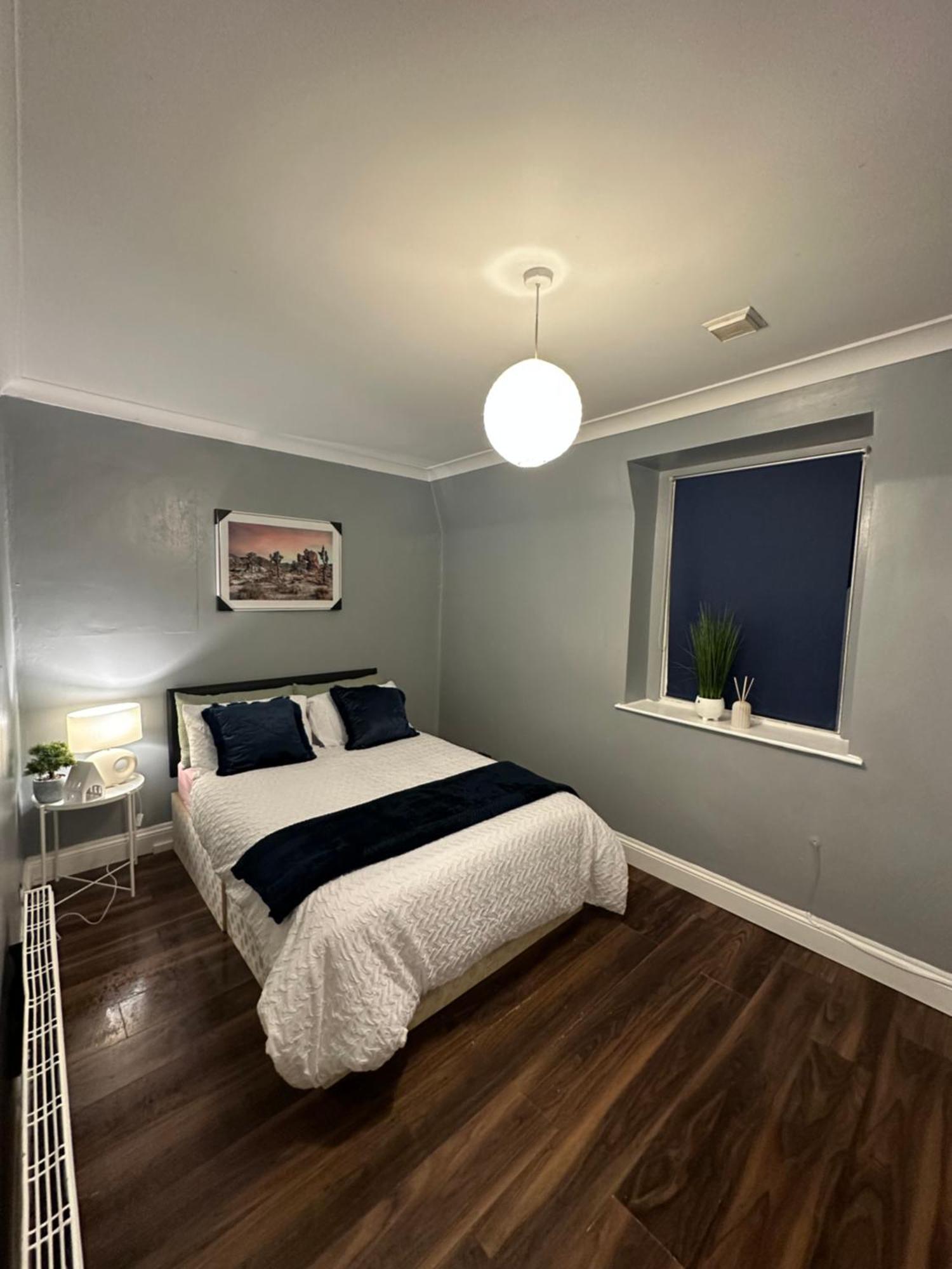 Charming 1 Bedroom Flat With Living In Kings Cross, St Pancras No Lift *