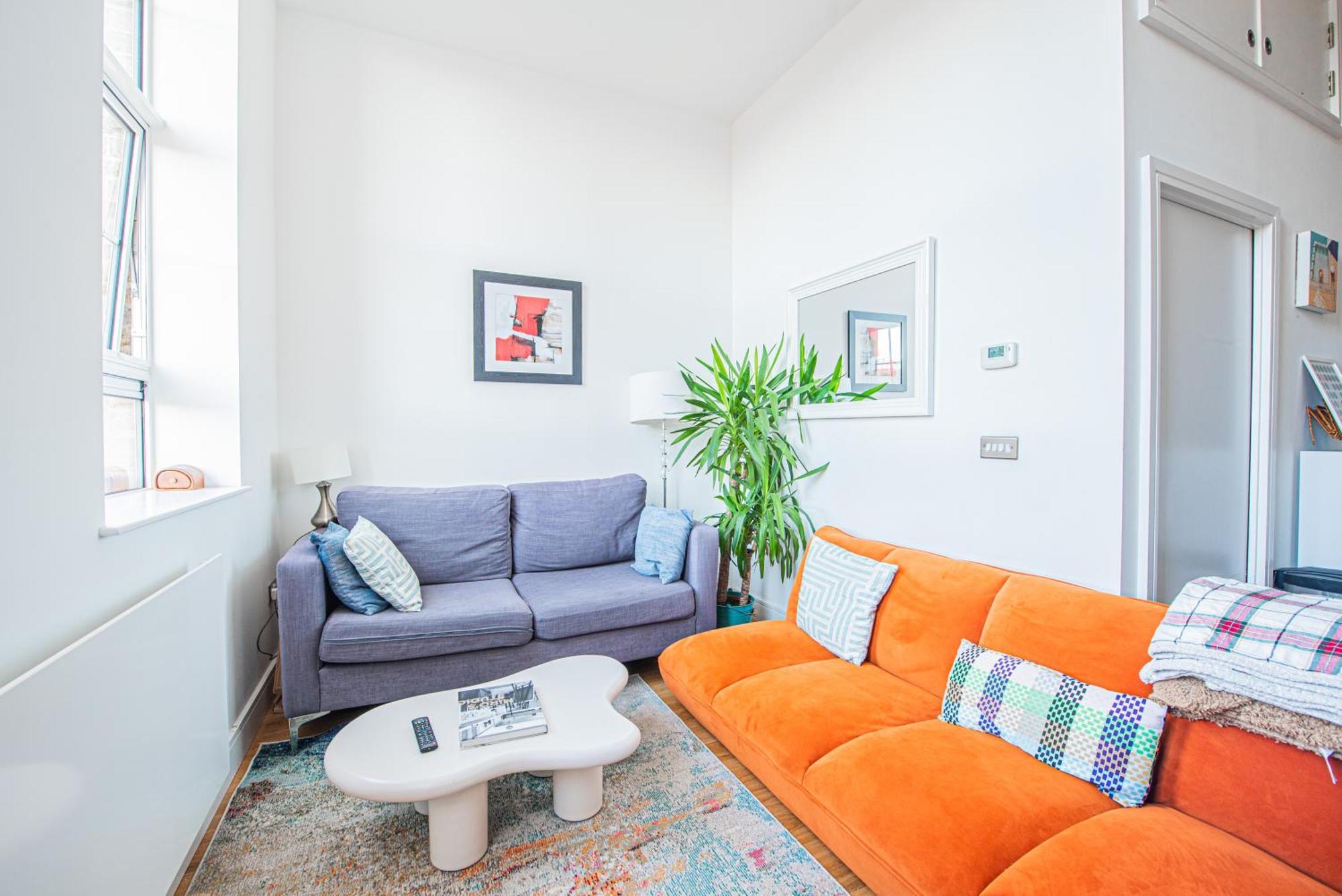 Bright Modern 5 Mins To Station, Sleeps 3 Appartement *