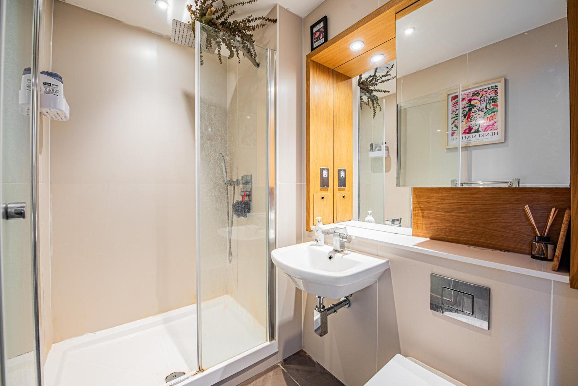 Appartement Bright Modern 5 Mins To Station, Sleeps 3 *