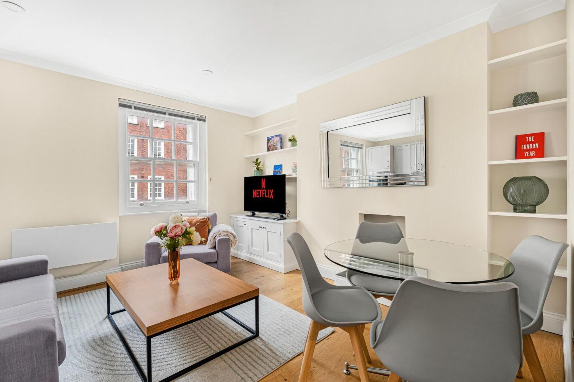 Marylebone With Spacious Kitchen And Living Area *