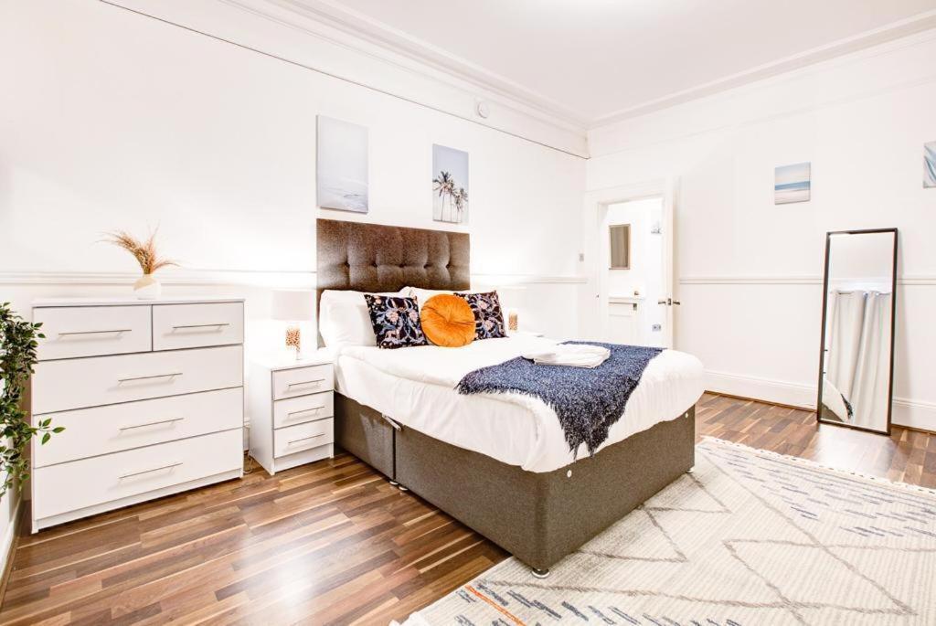 Beautiful Family Near Oxford Street Villa *