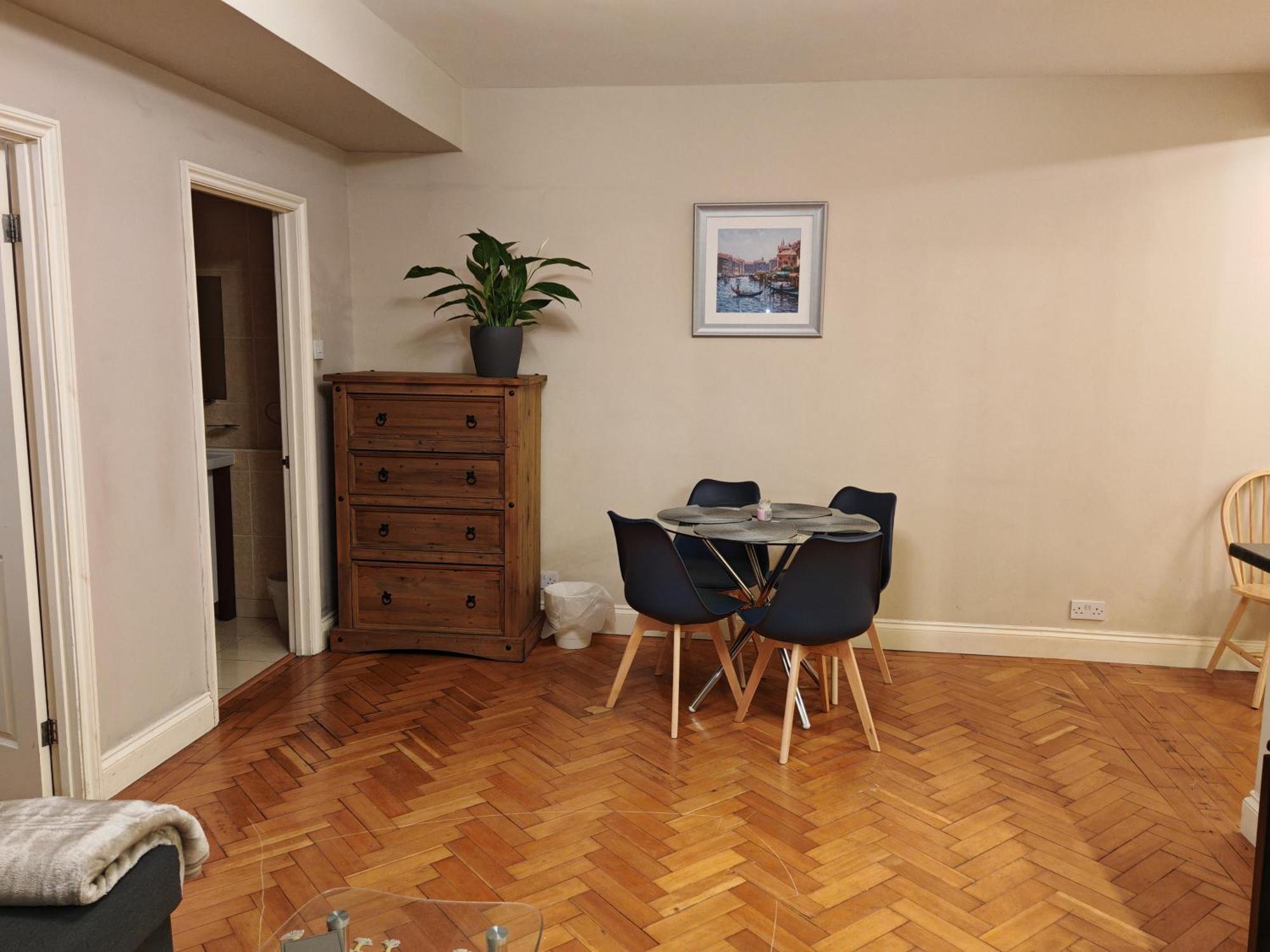 Queensway One Bedroom Apartment *