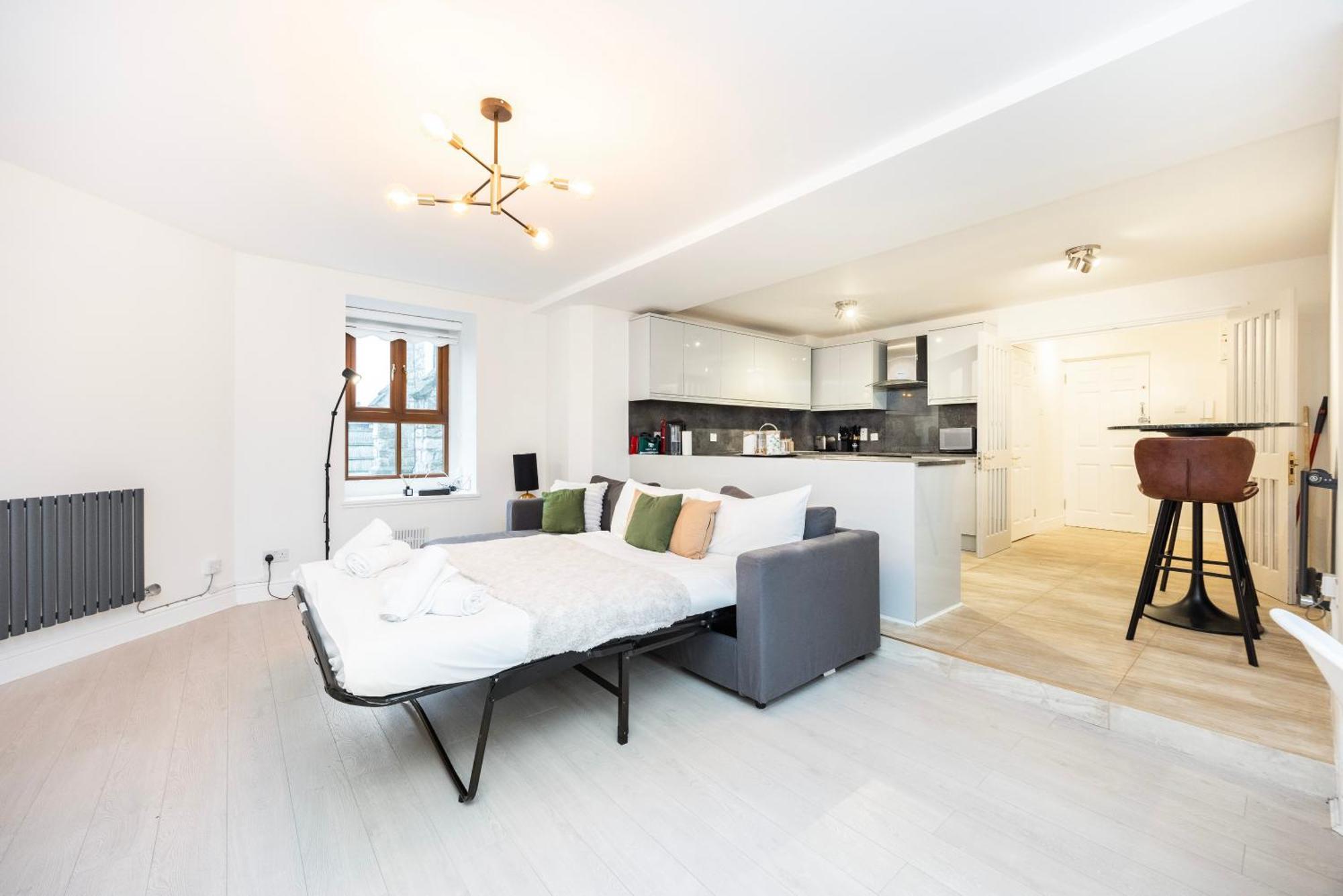 Modern 1 Bedroom North Appartement