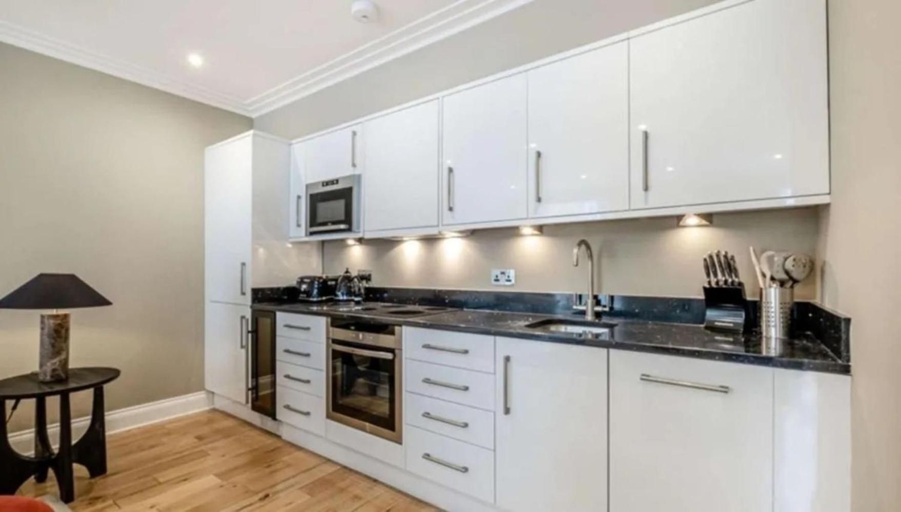 Chic 1 Bdr In Mayfair Londres