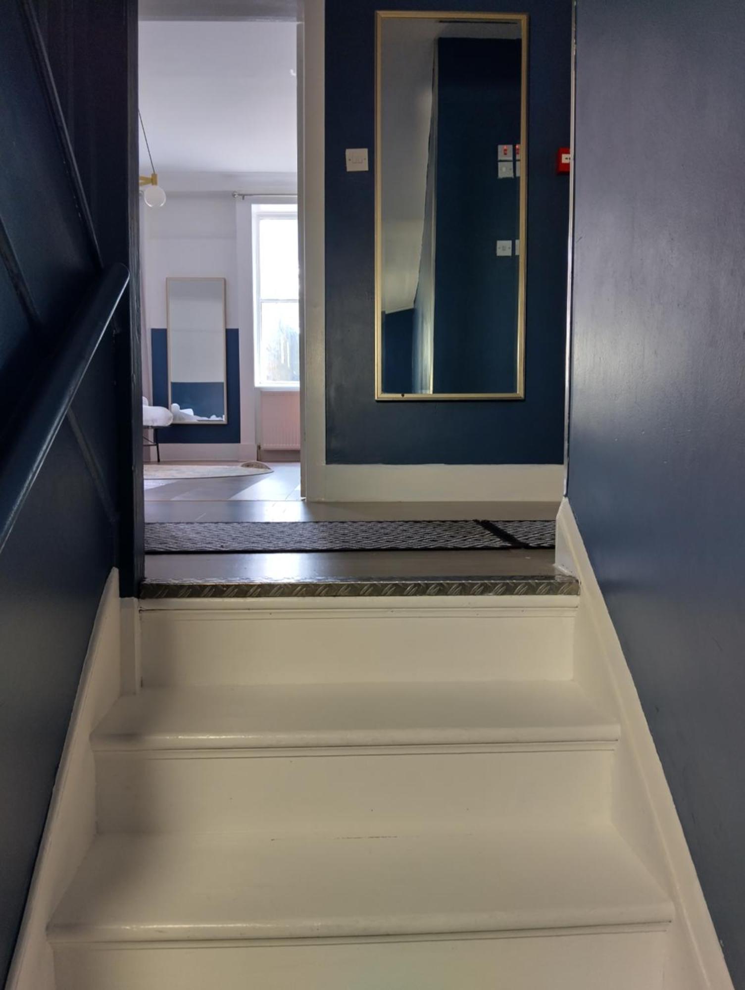 Spacious 5-bedroom, 4-bathroom In Central Zone 1 * Londres