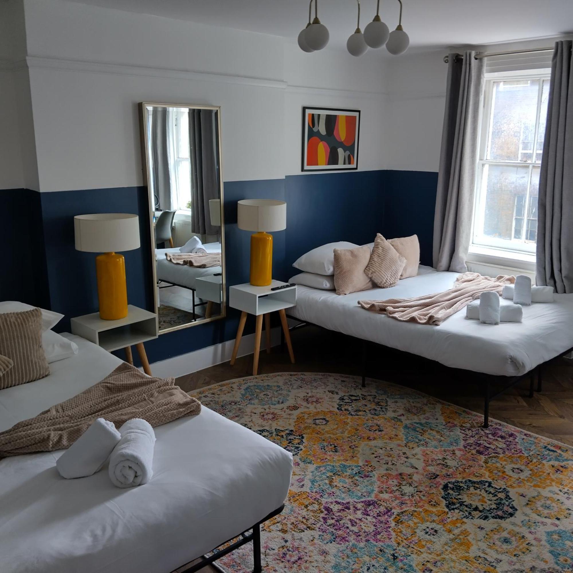 Spacious 5-bedroom, 4-bathroom In Central Zone 1 Apartamento Londres