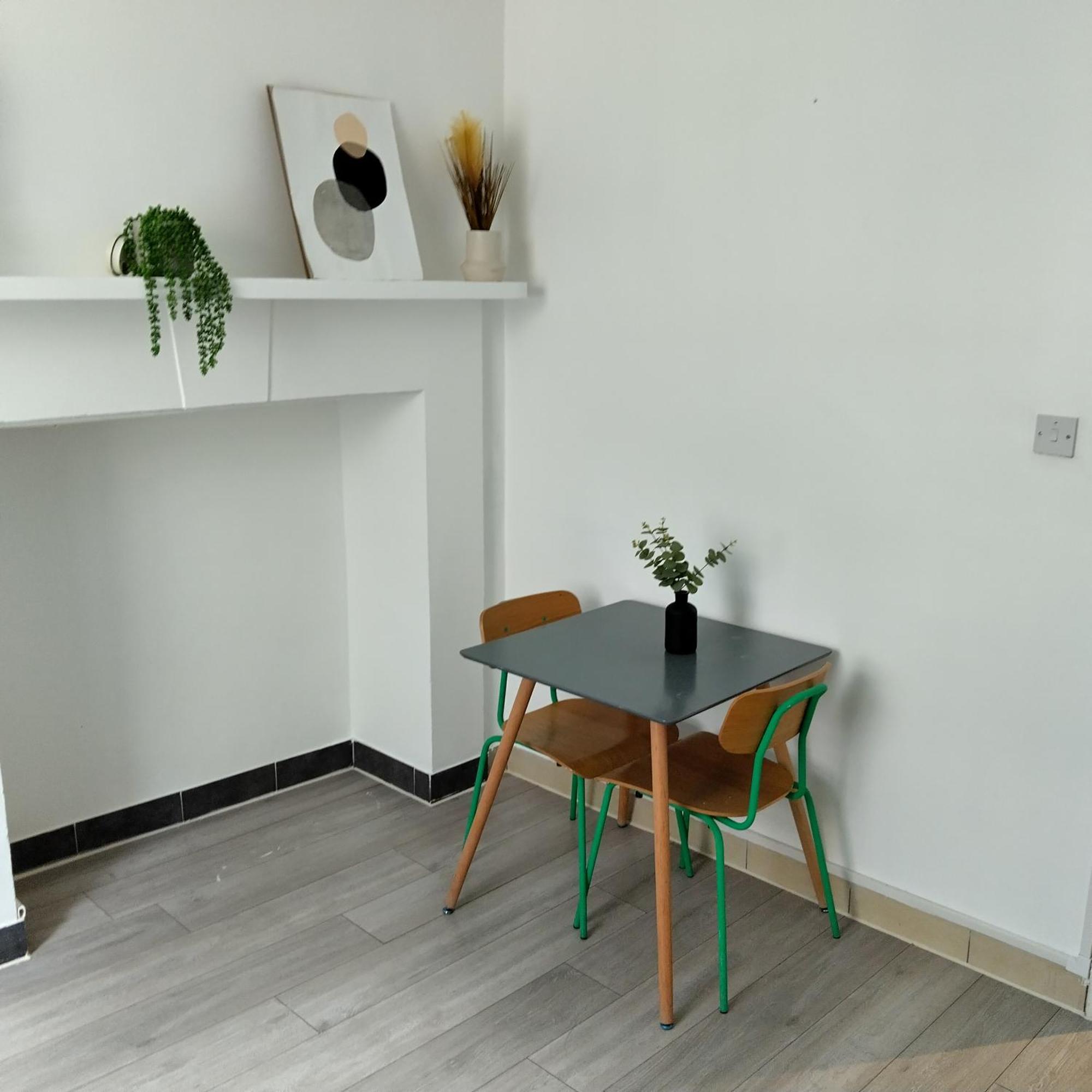 Spacious 5-bedroom, 4-bathroom In Central Zone 1 Londres