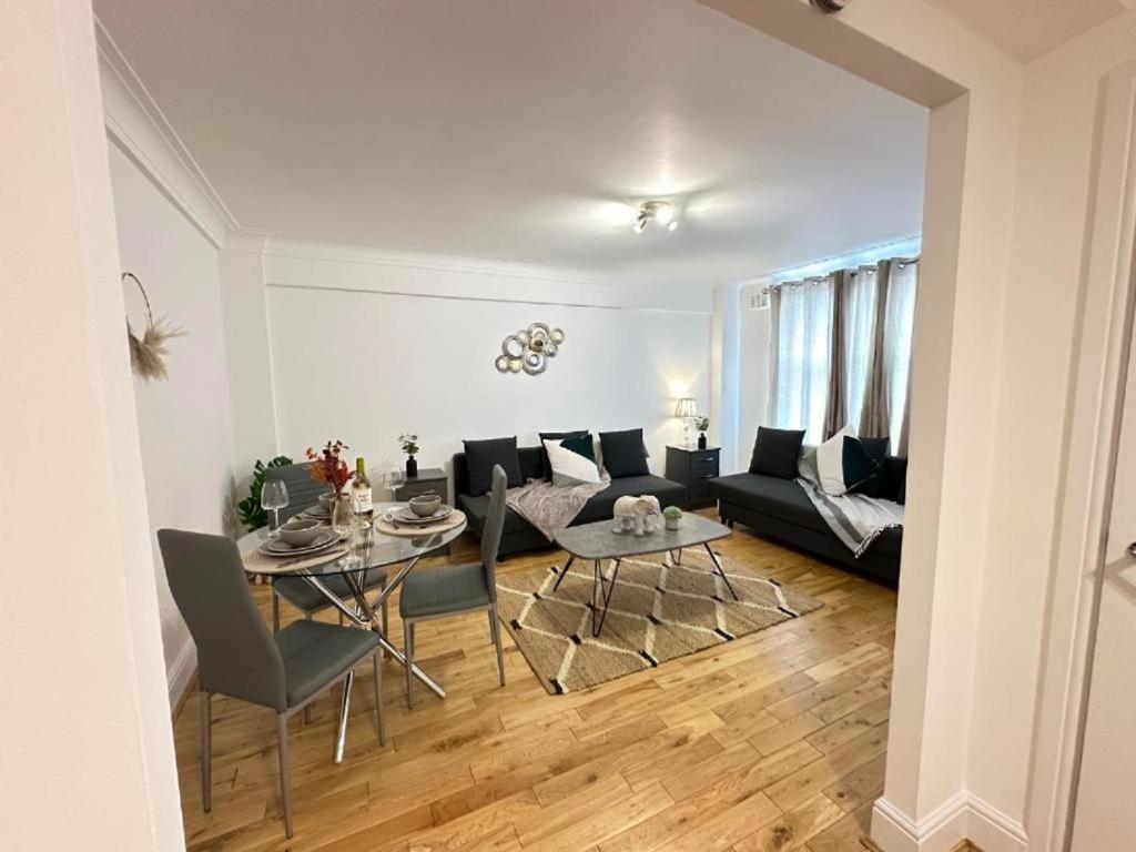 Kendal Street Beautiful Family Appartement