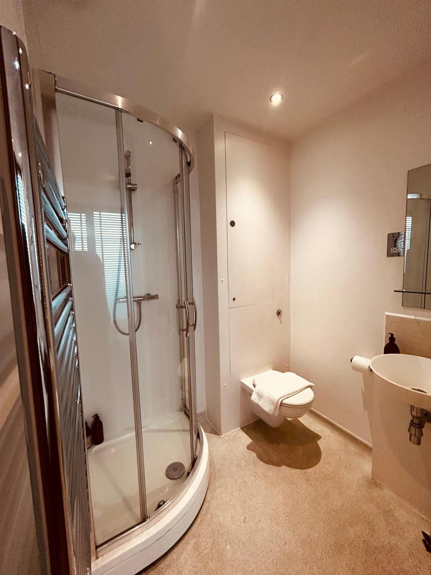 Heart Of The Tower Bridge 1bap Apartment London