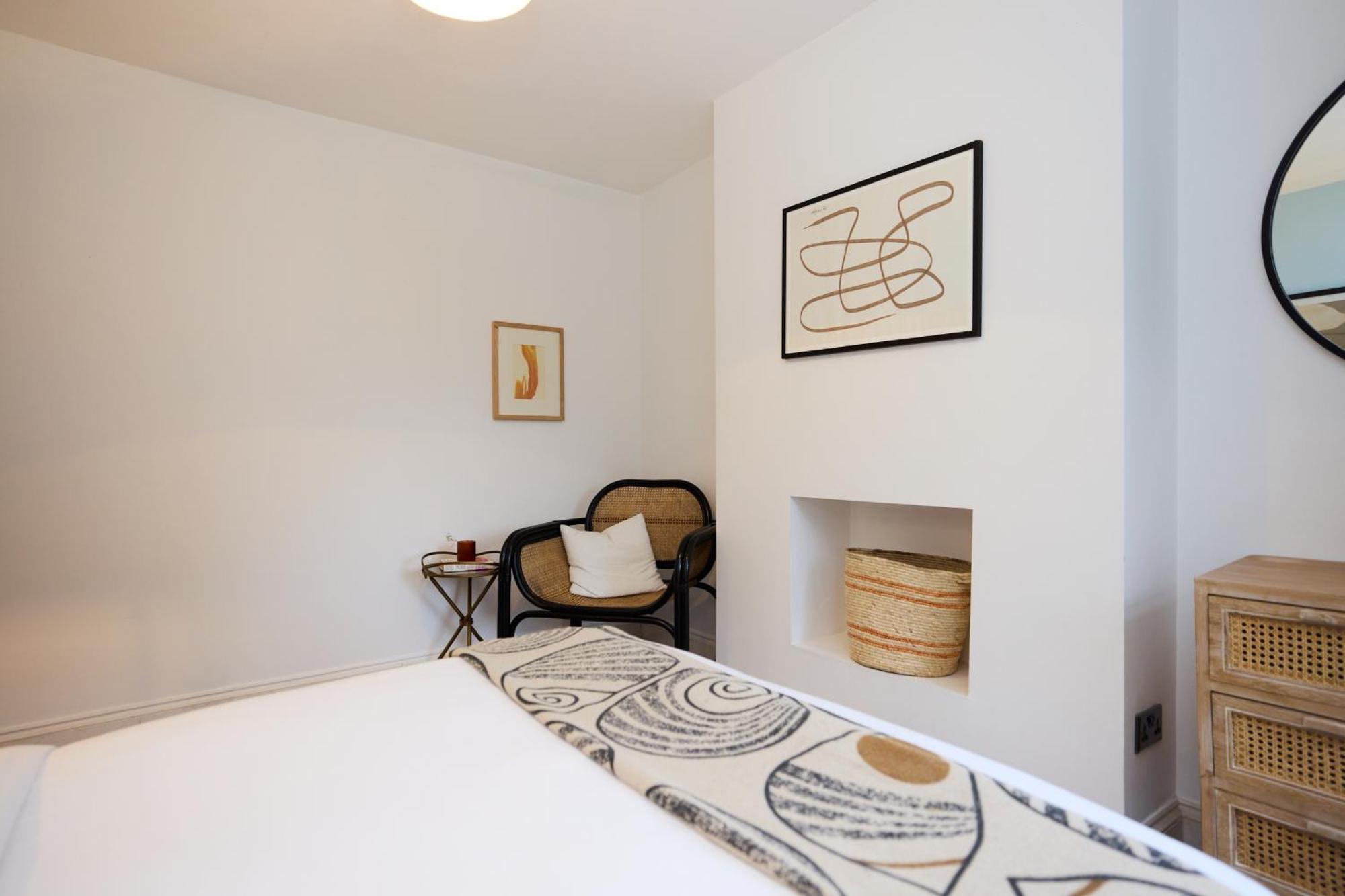 The Kensal Place - Modish 2bdr Flat With Study