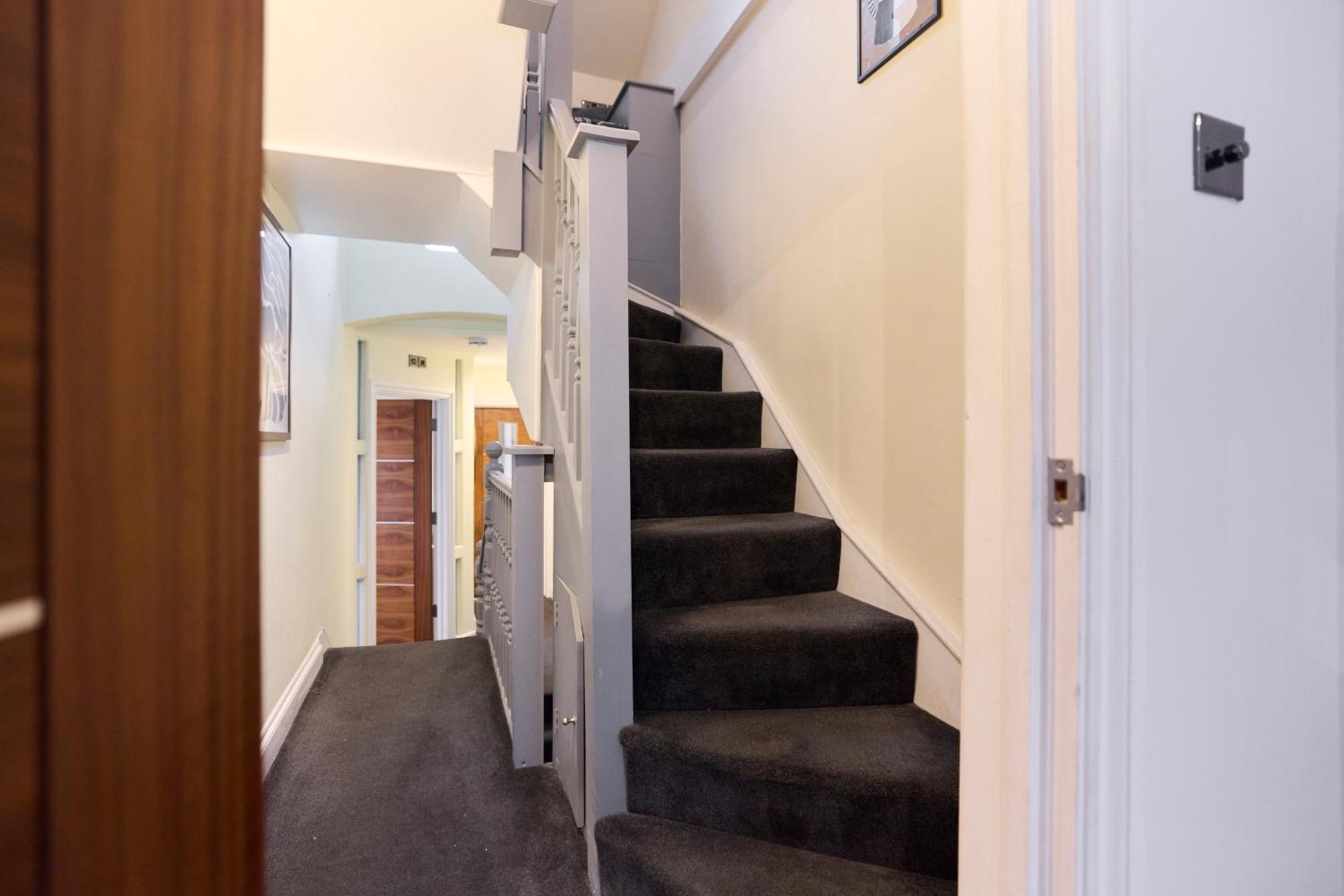 The Kensal Place - Modish 2bdr Flat With Study Londres