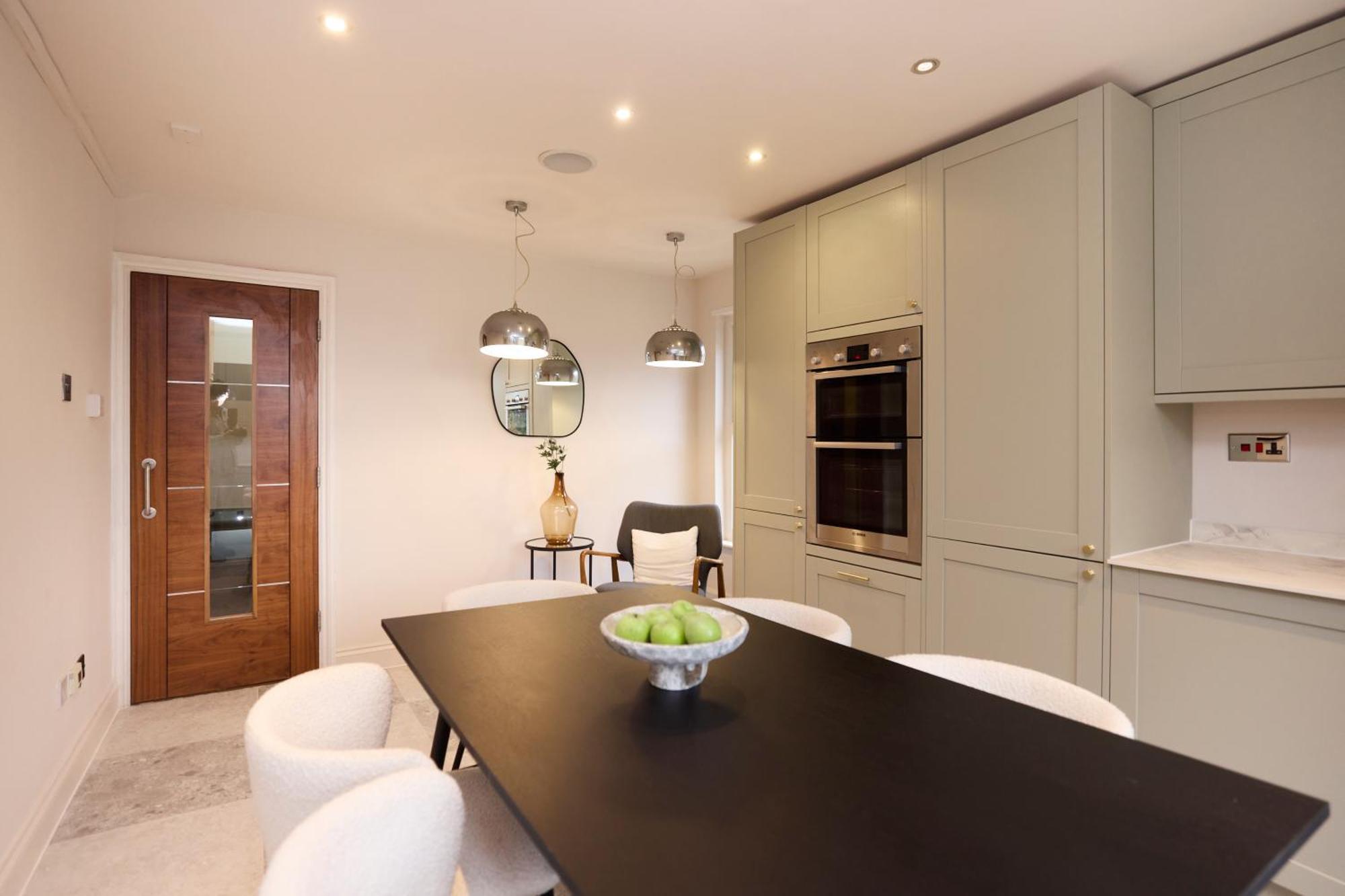 The Kensal Place - Modish 2bdr Flat With Study Appartement *