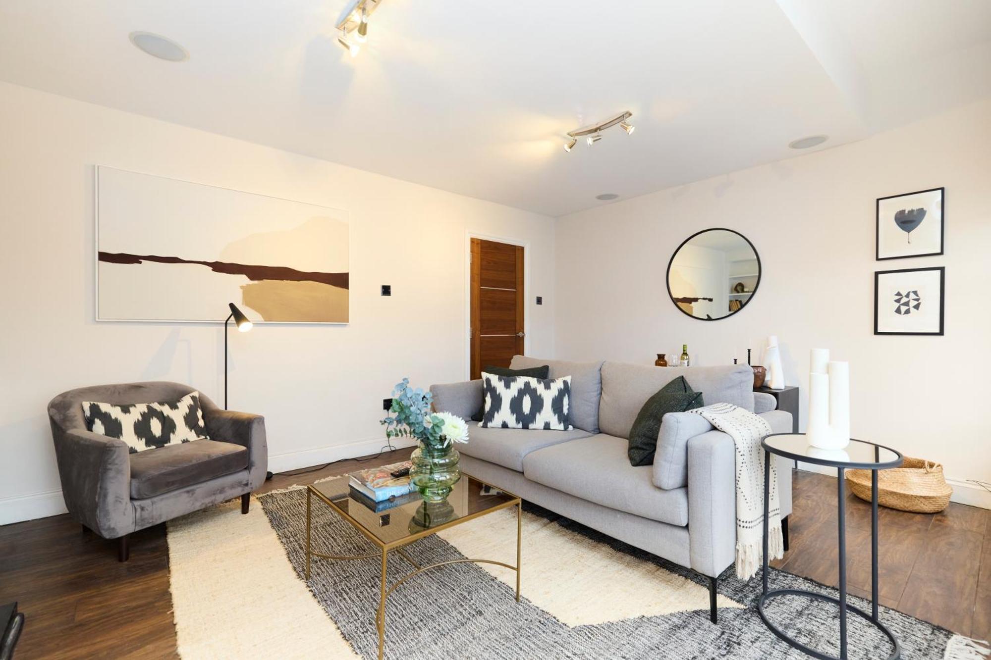 The Kensal Place - Modish 2bdr Flat With Study Londres