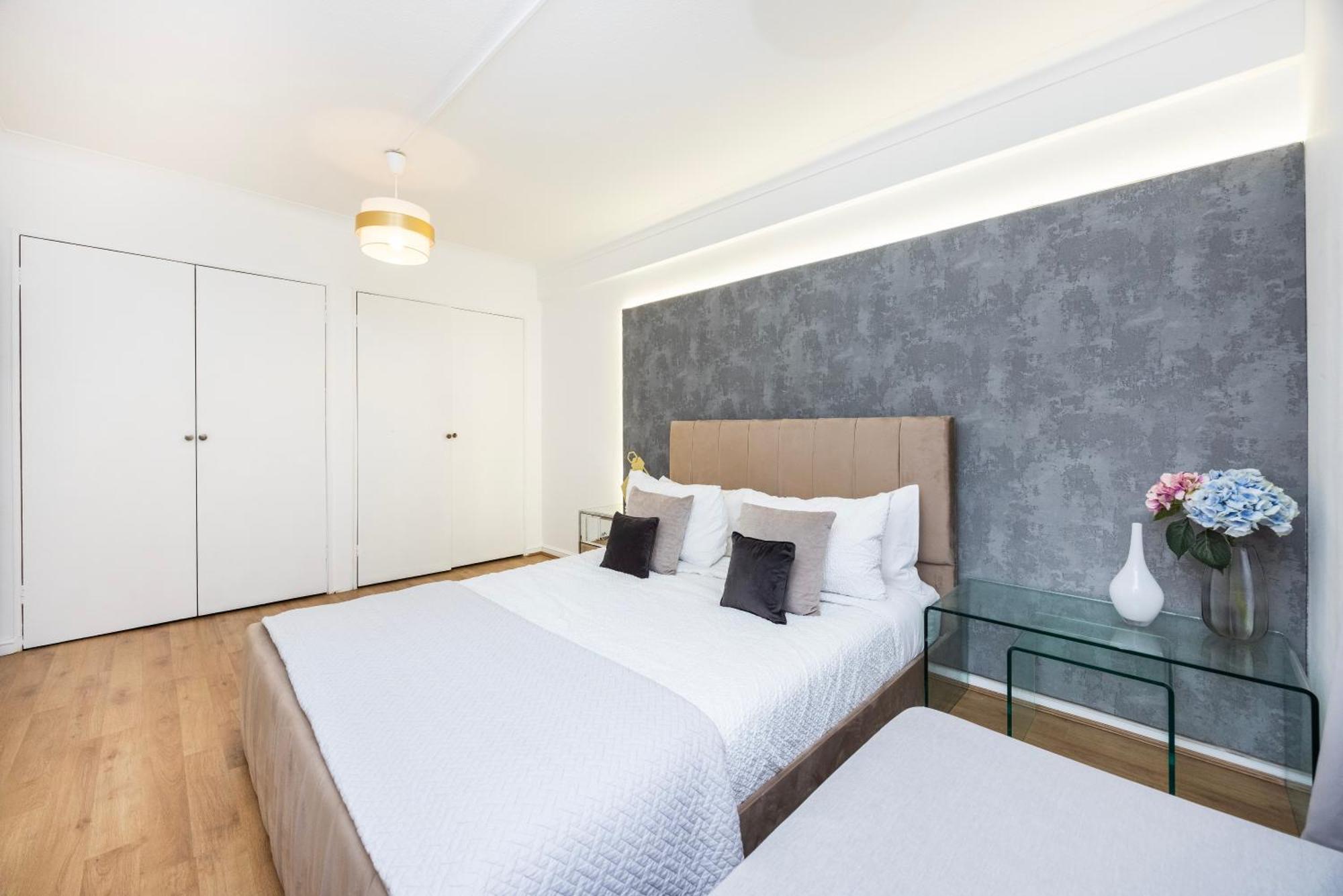 Paddington Marble Arch 4 *