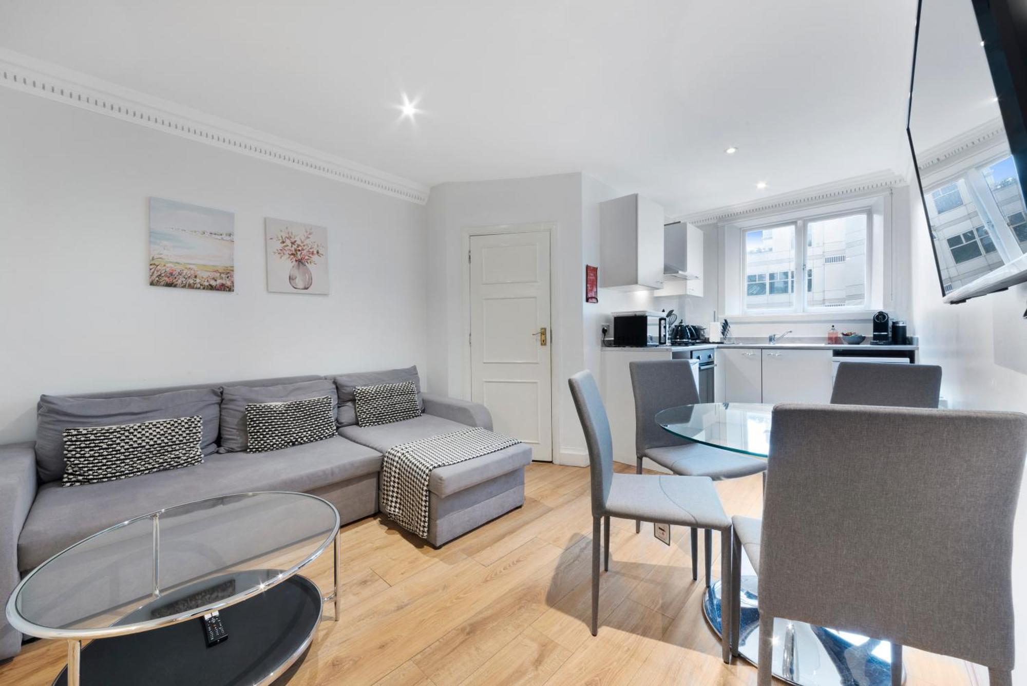 2 Bed Piccadilly 4 *