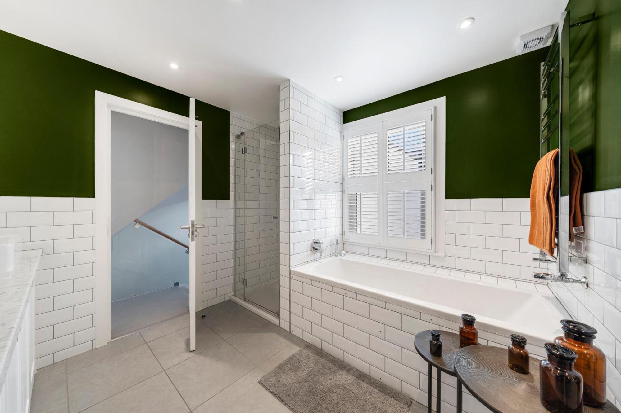 Central 4 Bedroom House With Garden In Battersea Close To Chelsea Ferienhaus London