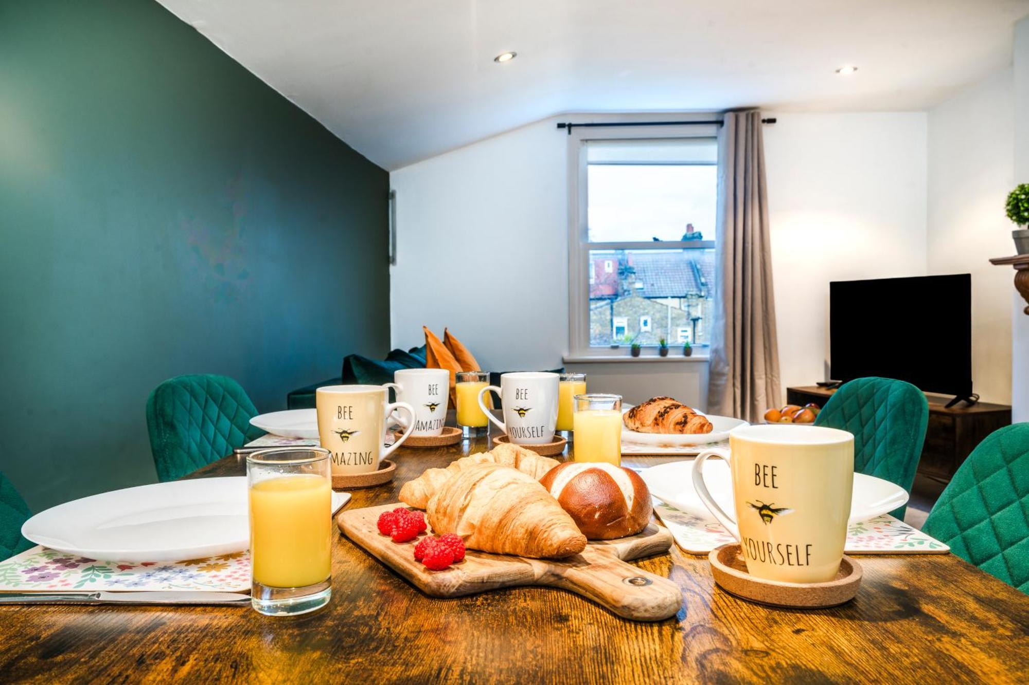 Charming Tooting Hideaway Garden, Resident Parking, Near Tooting Hospital Appartement Londres