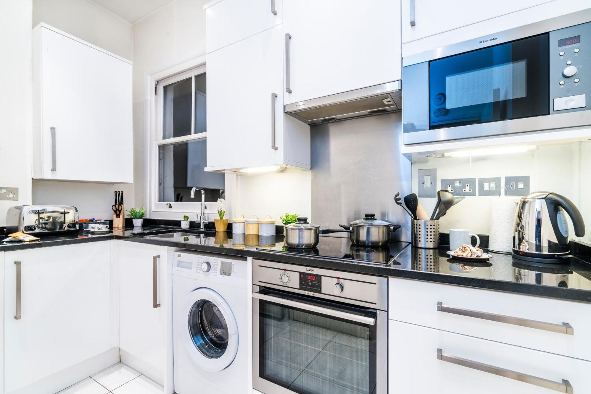 Charming Tooting Hideaway Garden, Resident Parking, Near Tooting Hospital Londres