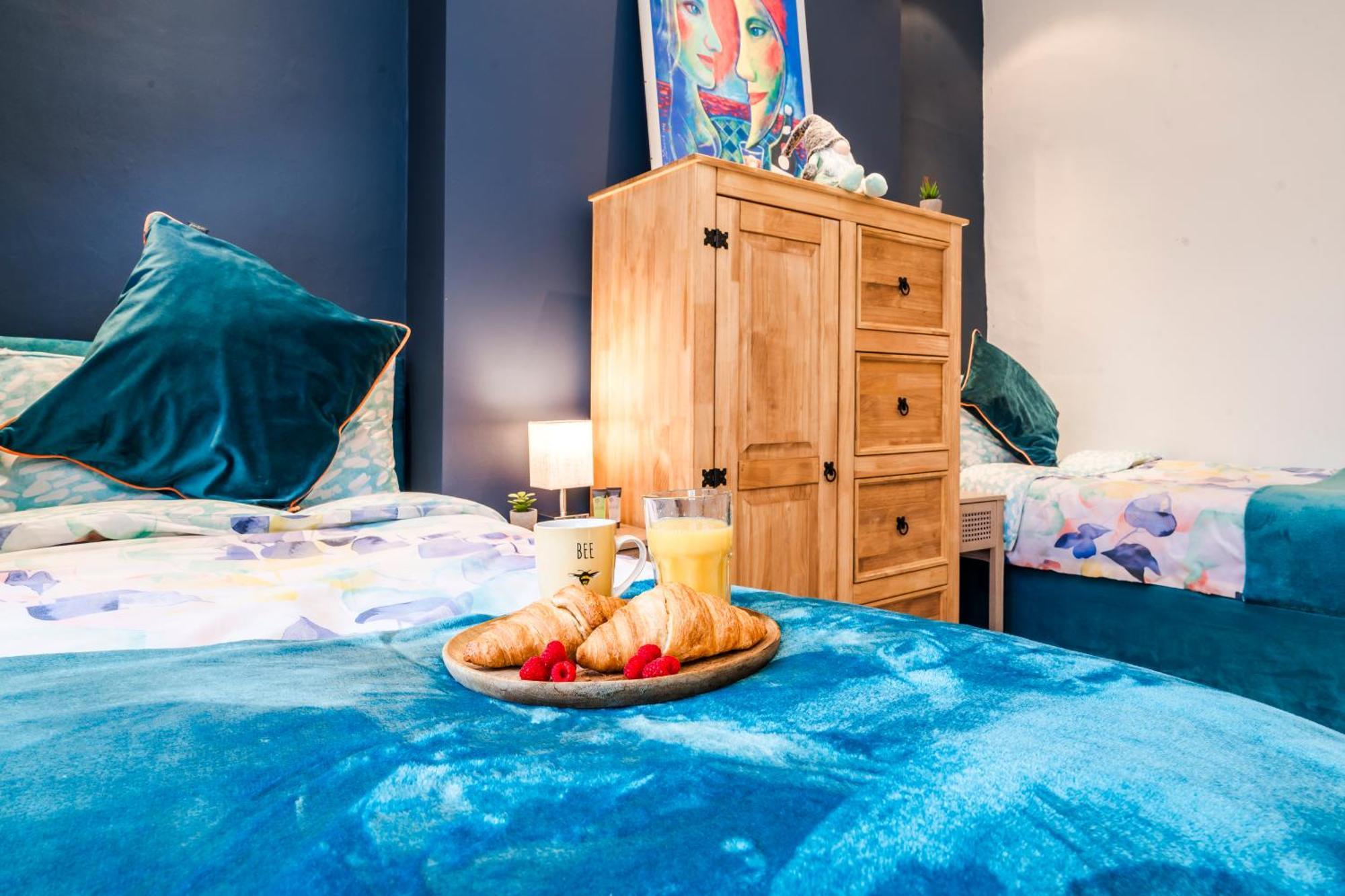 Charming Tooting Hideaway Garden, Resident Parking, Near Tooting Hospital Appartement Londres