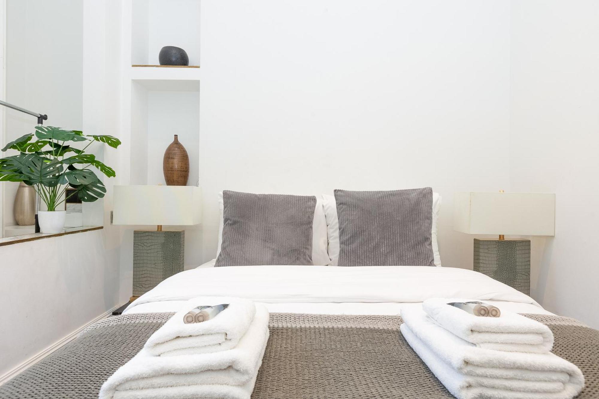 Lovely 2br Flat In Kensington, 2 Minutes Tube Appartement *