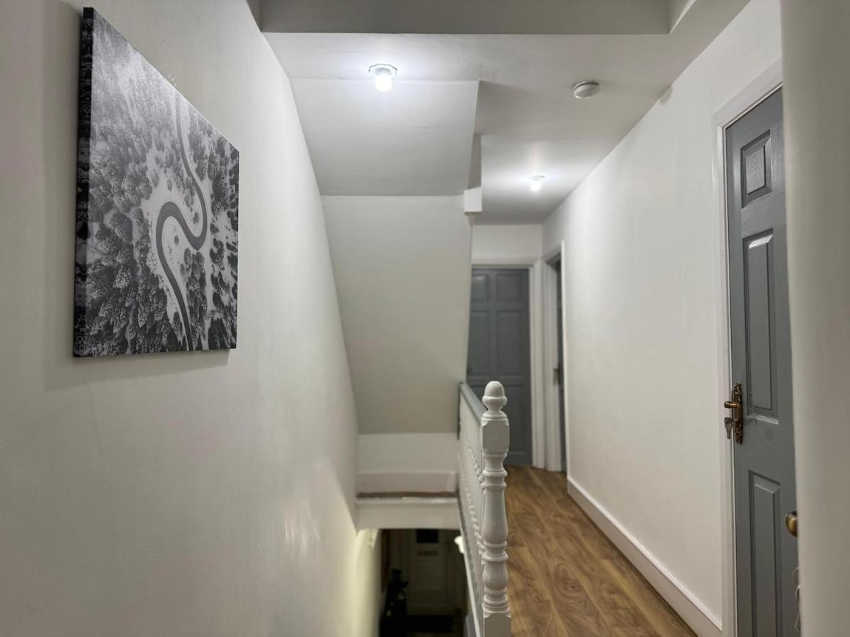 Appartement North Spacious 7- Bedroom House *