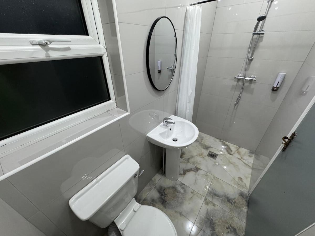 Appartement North Spacious 7- Bedroom House
