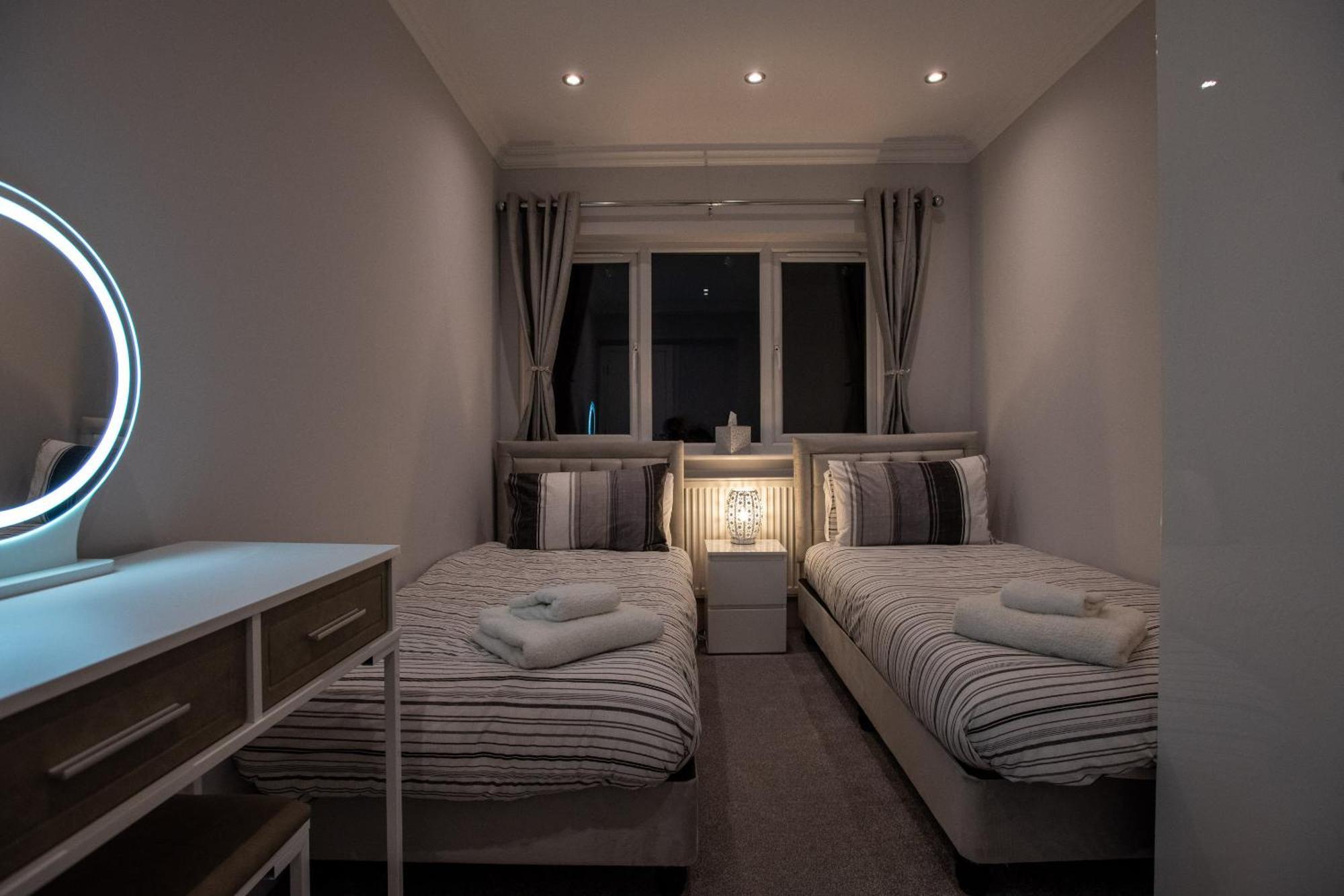 Appartement Luxury Ground Floor 2 Bedroom *