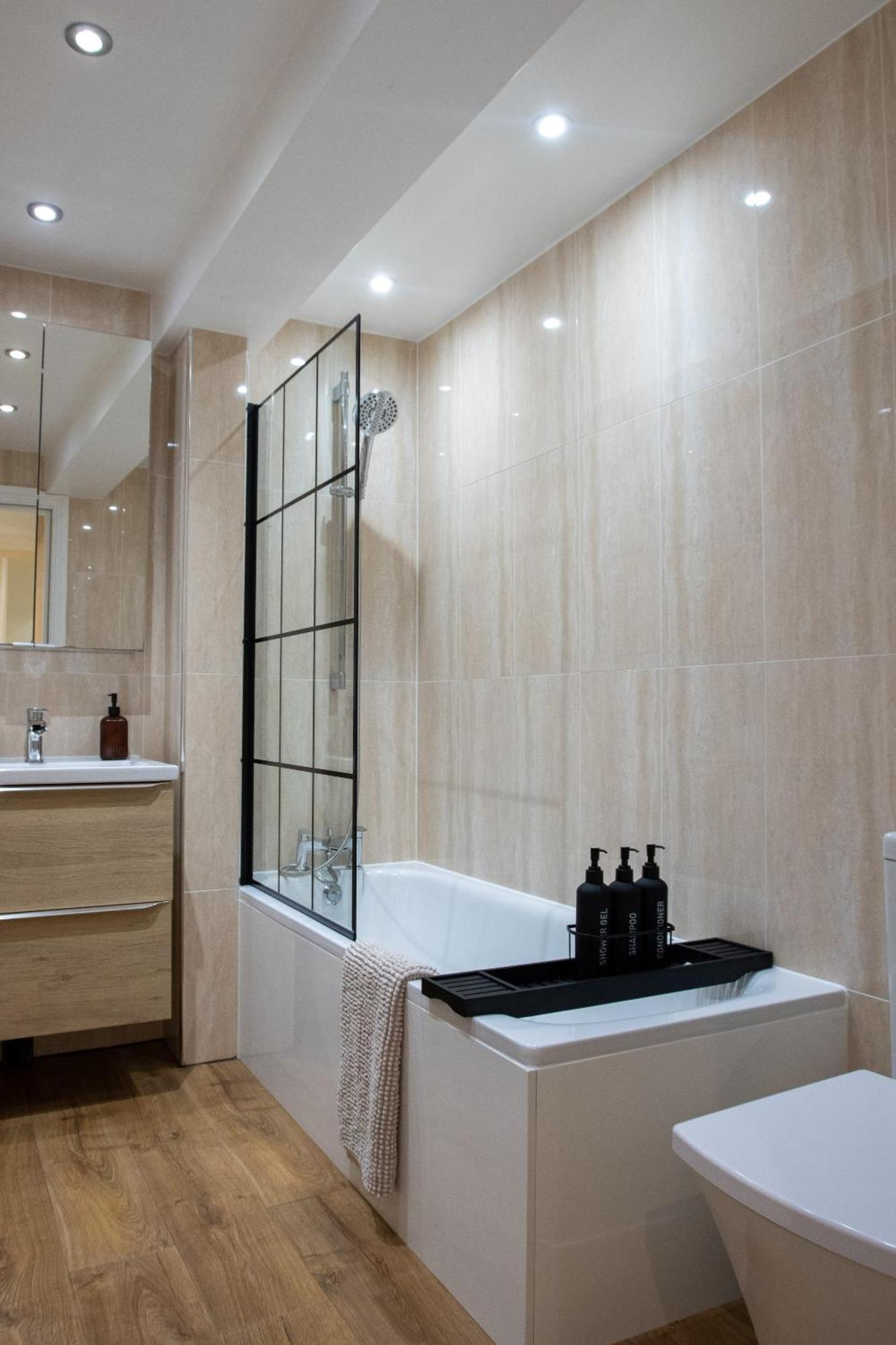 Appartement Luxury Ground Floor 2 Bedroom *