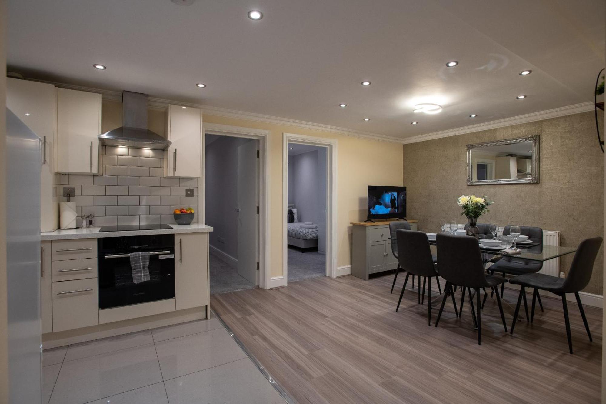 Appartement Luxury Ground Floor 2 Bedroom *