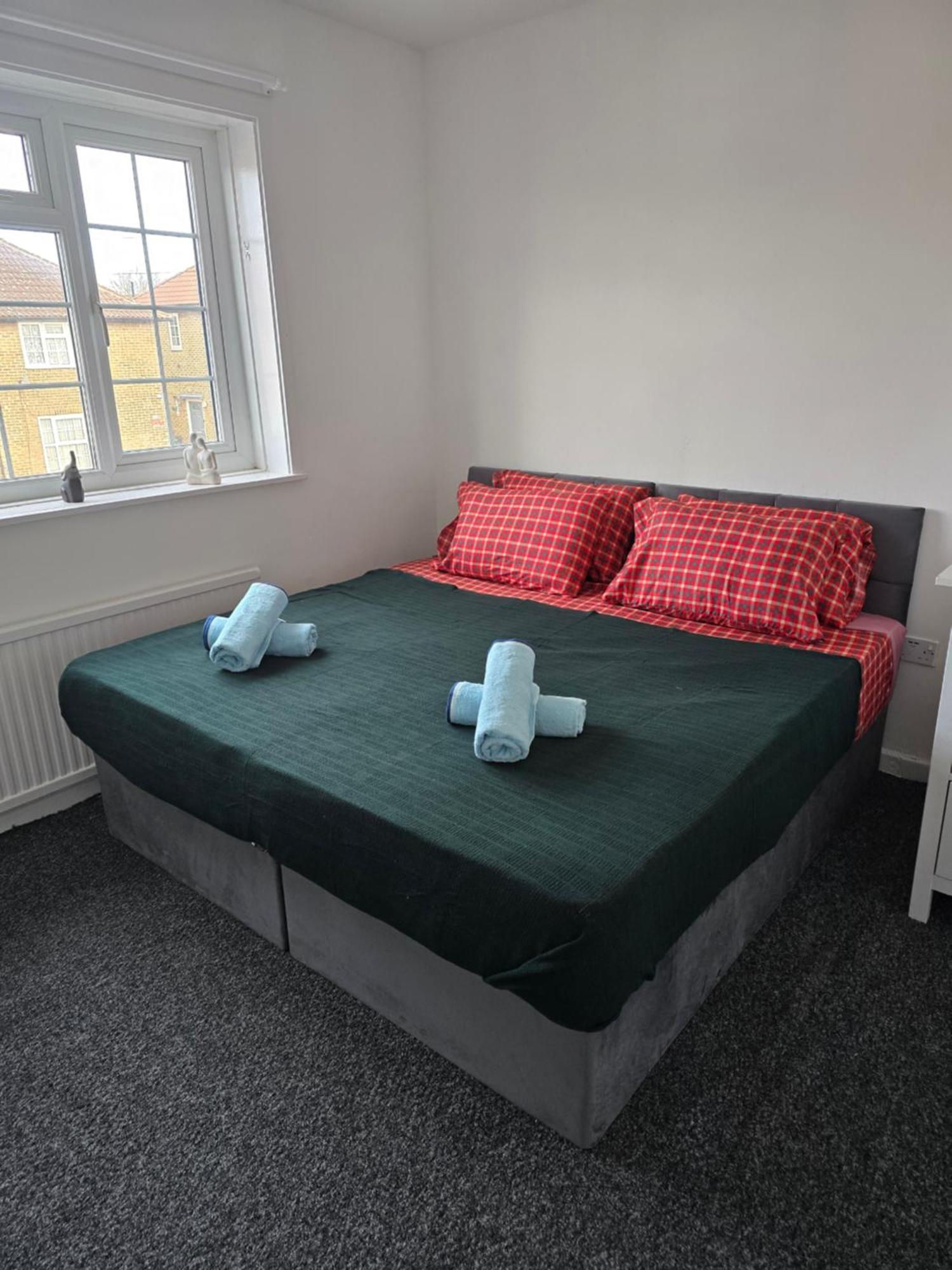 House Near Greenwich, Free Parking, Free Wifi Apartamento