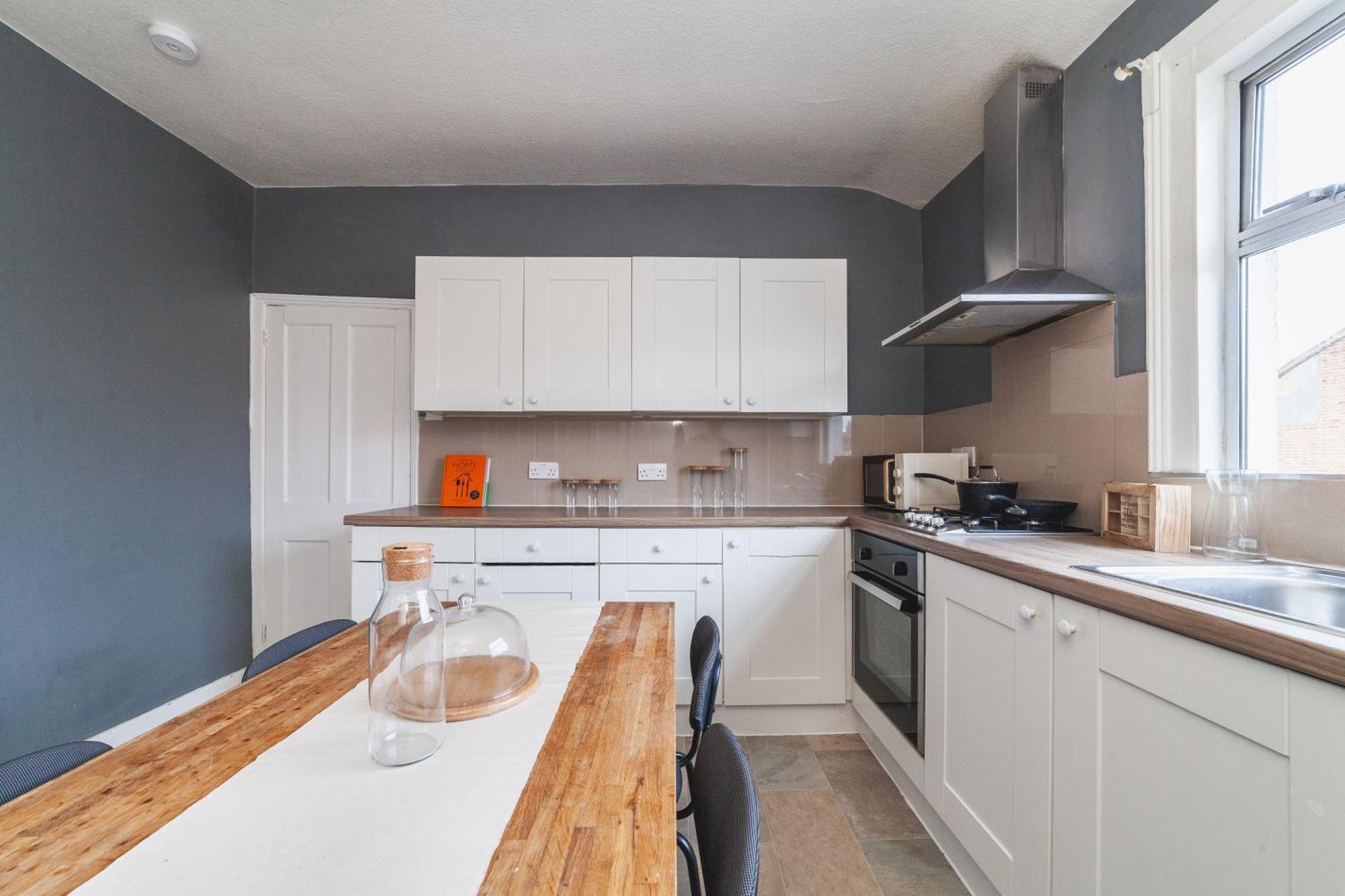 4 Bdr - 4 Mins Walk To Station, Private Garden Explore Christmas Londres