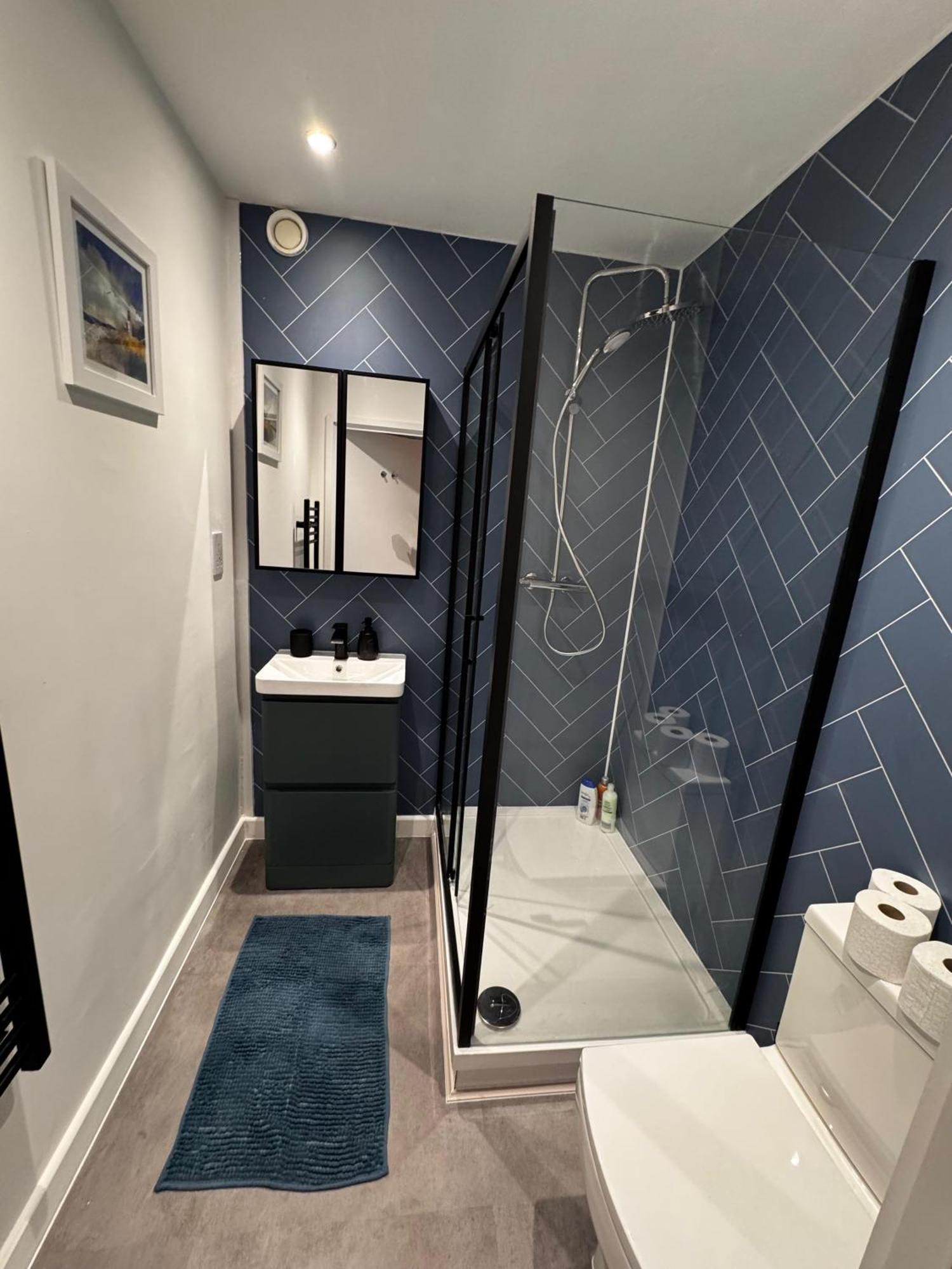 Modern 2 Bedroom 2 Bathroom Flat, Free Parking Apartamento *