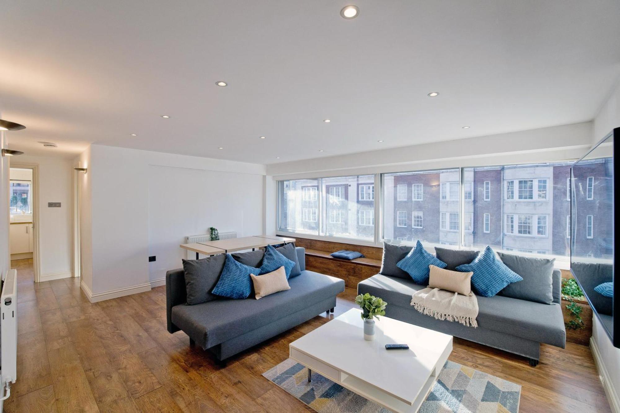 Imperial Queensway Appartement *