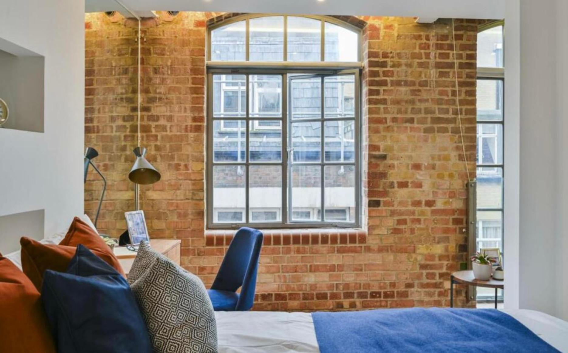 Soho Penthouse Jaquizzi Bath Luxury 2 Million Pound Chiq Boutique 2beds Parking