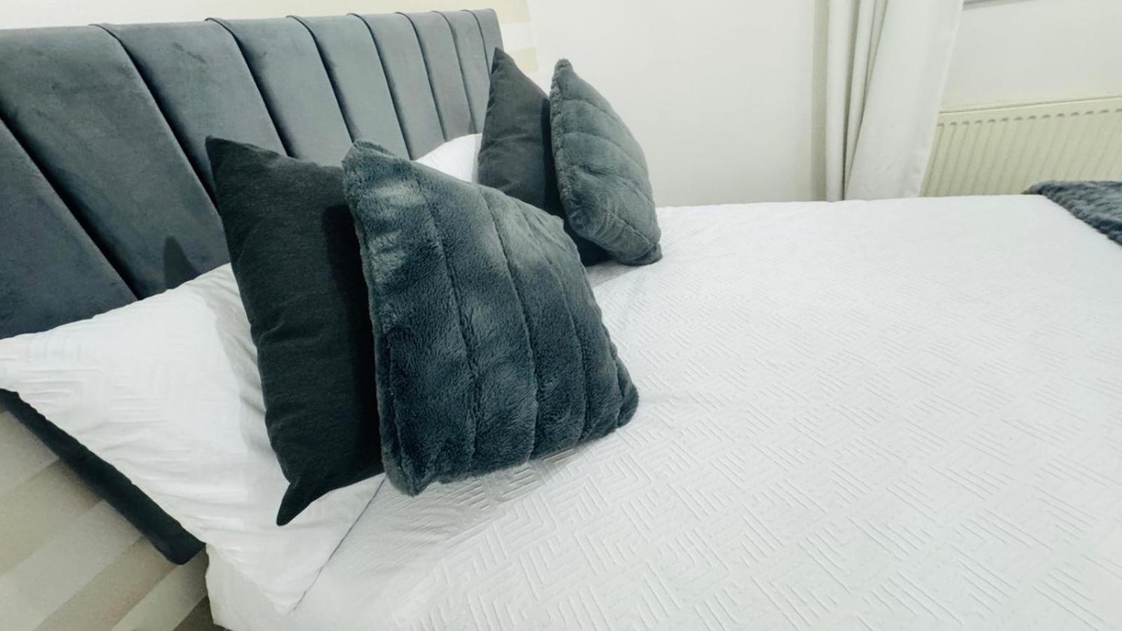 Entire Next To Canary Wharf In Appartement Londres