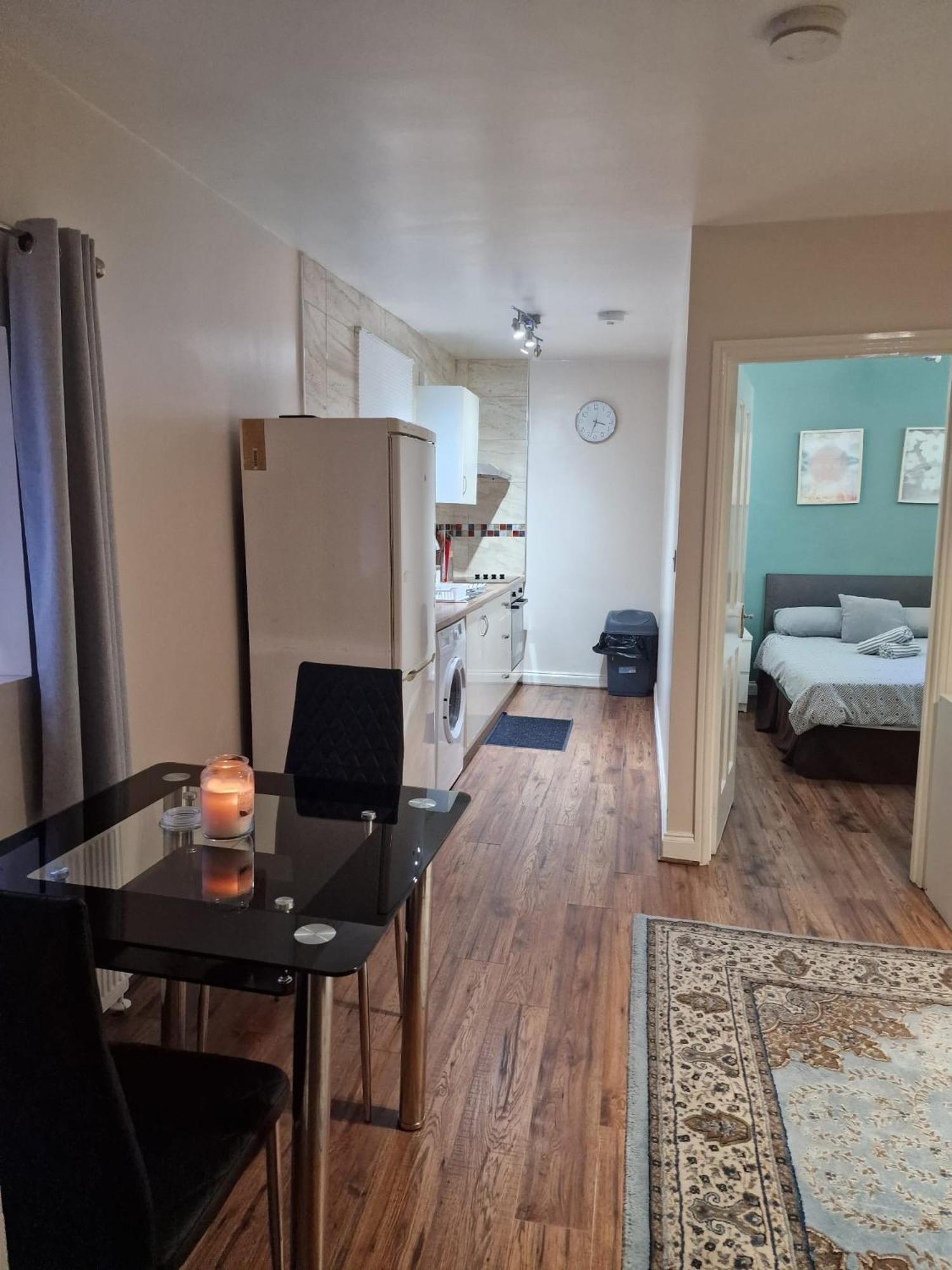 Appartement New 1 Bed Flat In