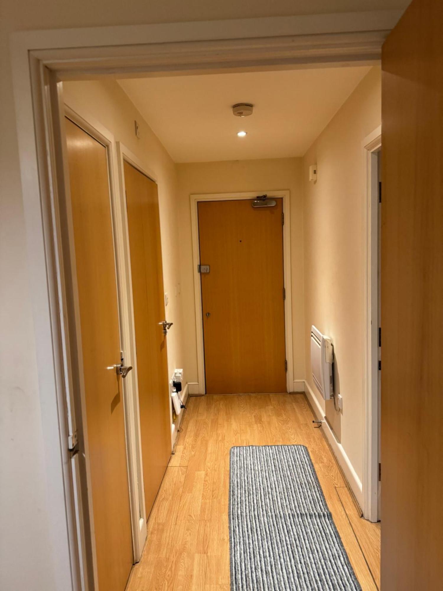 Apartamento 1- Bed Flat With Easy Access To Bow Station Londres