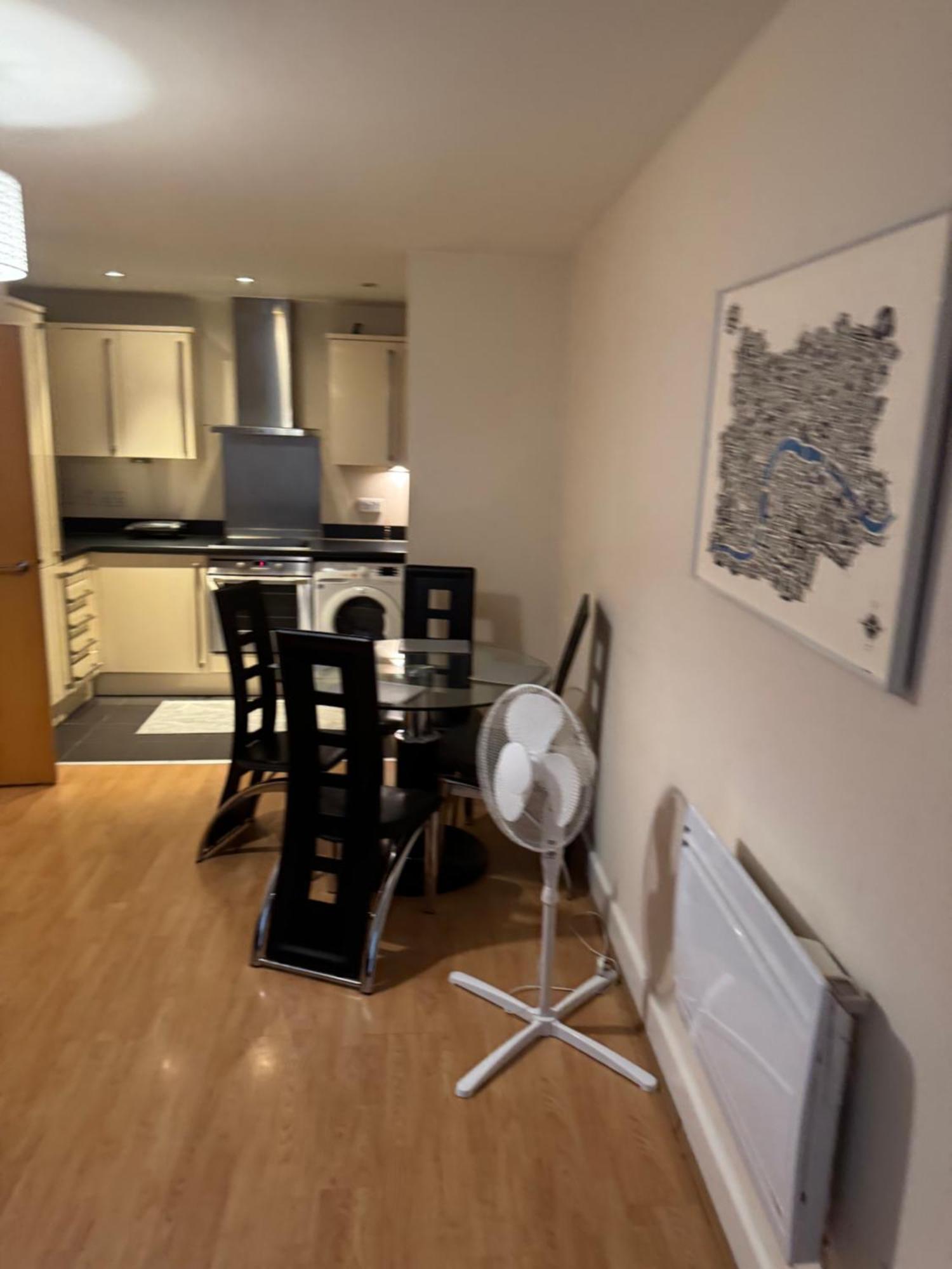 Apartamento 1- Bed Flat With Easy Access To Bow Station