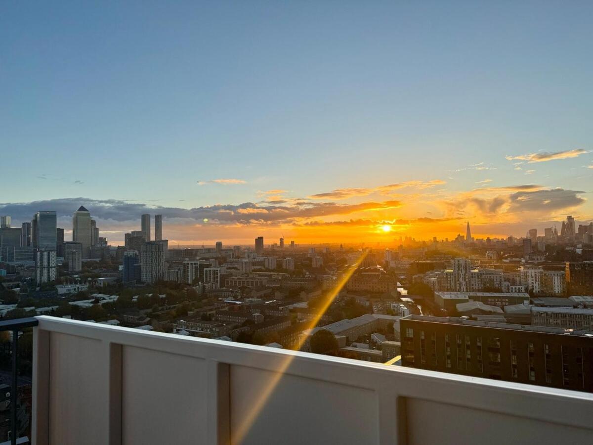 View Two Bedroom Entire Enjoy River & Views, Skyline Views Appartement Londres